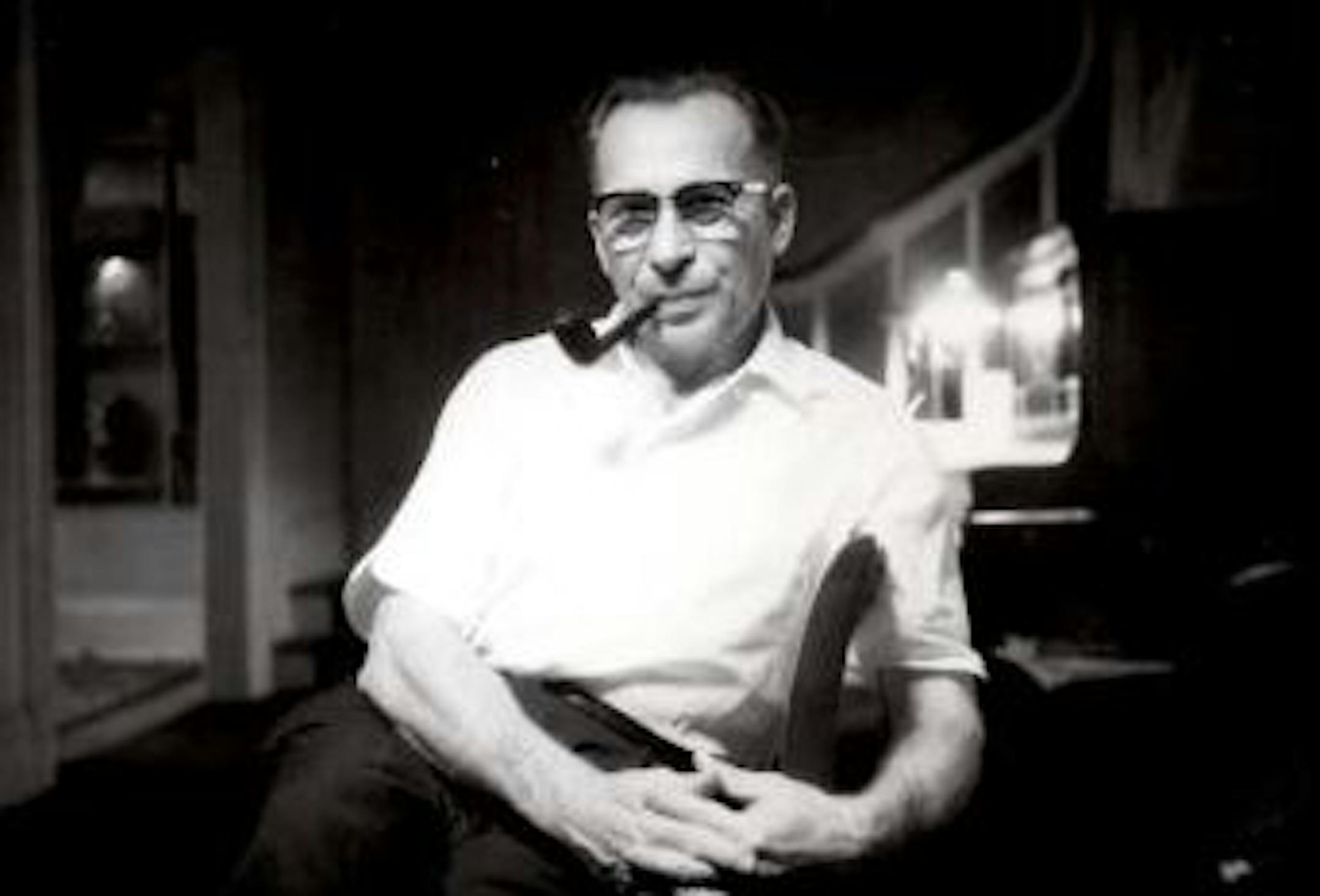 E. David Fischman, a Polish Jew, survived the Holocaust and resettled in St. Paul, where he quietly amassed a fortune.