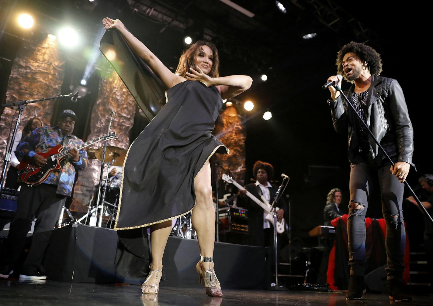 Mayte Garcia, center, makes a guest appearance during the New Power Generation show as MacKenzie, right, sings. ] LEILA NAVIDI &#xef; leila.navidi@startribune.com BACKGROUND INFORMATION: The New Power Generation plays a show at First Avenue in Minneapolis on Thursday, September 13, 2018.