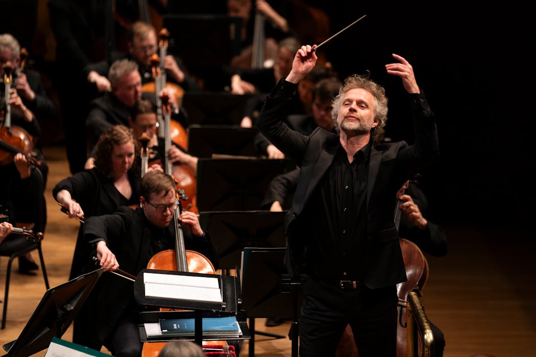 Thomas Søndergård leads the performance of “Jupiter” in last Saturday's concert.