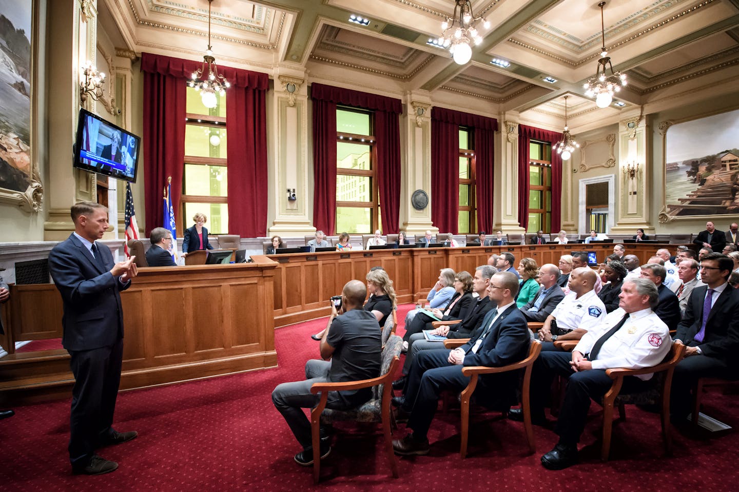 Minneapolis Mayor Betsy Hodges delivered her budget address at noon Tuesday in the City Council Chambers. ] GLEN STUBBE &#x2022; glen.stubbe@startribune.com Tuesday September 12, 2017 Minneapolis Mayor Betsy Hodges delivered her budget address at noon Tuesday in the City Council Chambers.