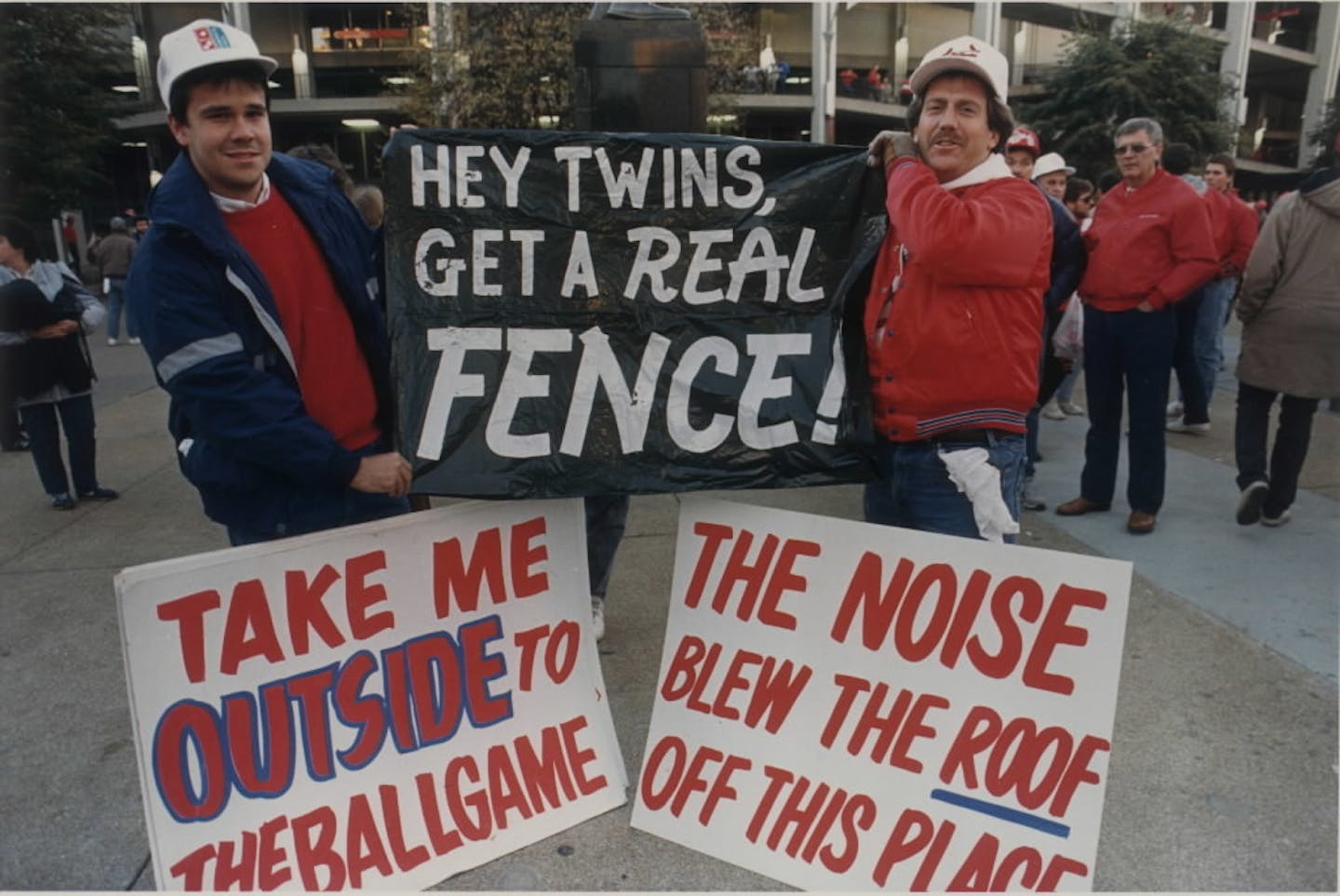 Cardinals fans had suspicions about the Metrodome in 1987.