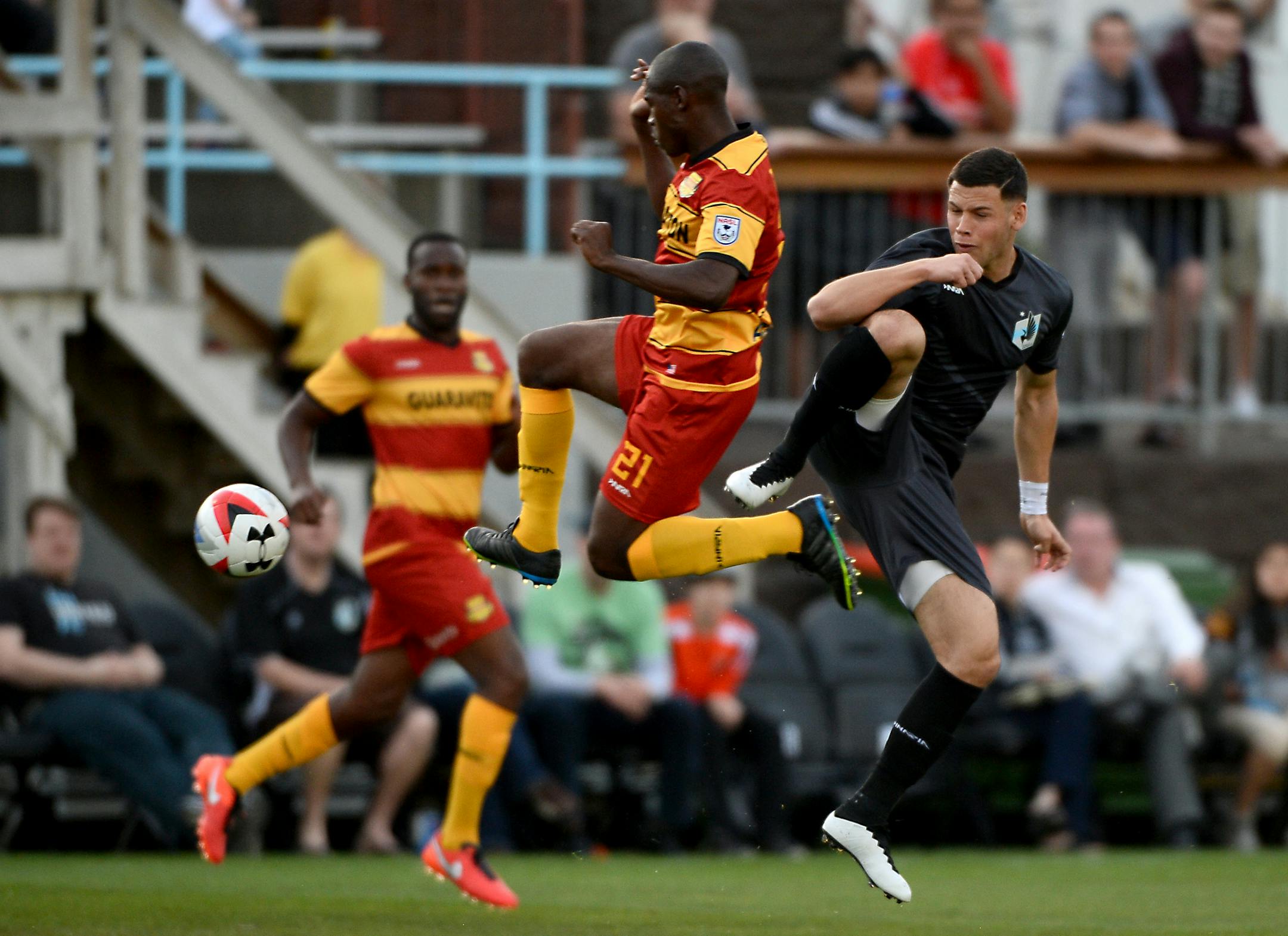 Minnesota United FC forward Christian Ramirez (21) and Fort Lauderdale Strikers defender Luis Zapata (21) went airborne for the ball during the first half Saturday. ] (AARON LAVINSKY/STAR TRIBUNE) aaron.lavinsky@startribune.com Minnesota United F.C. played the Ft. Lauderdale Strikers on Saturday, April 16, 2016 in Blaine, Minn.