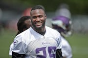 Latavius Murray took to the practice field for a light work out at Winter Park, Wednesday, June 14, 2017 in Eden Prairie, MN.