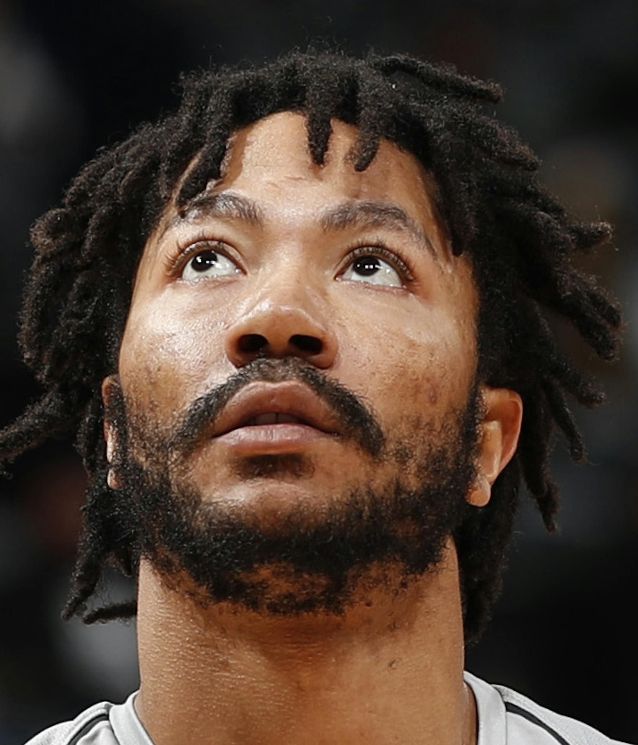 Minnesota Timberwolves guard Derrick Rose (25) in the first half of an NBA basketball game Thursday, April 5, 2018, in Denver. (AP Photo/David Zalubowski)