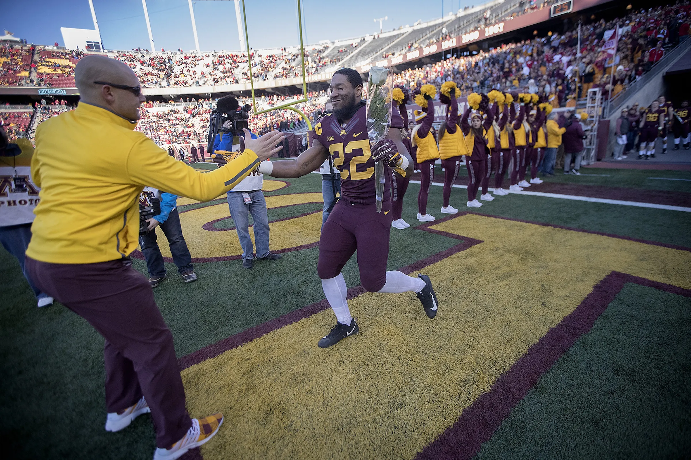 Three Gophers chosen for College Gridiron Showcase