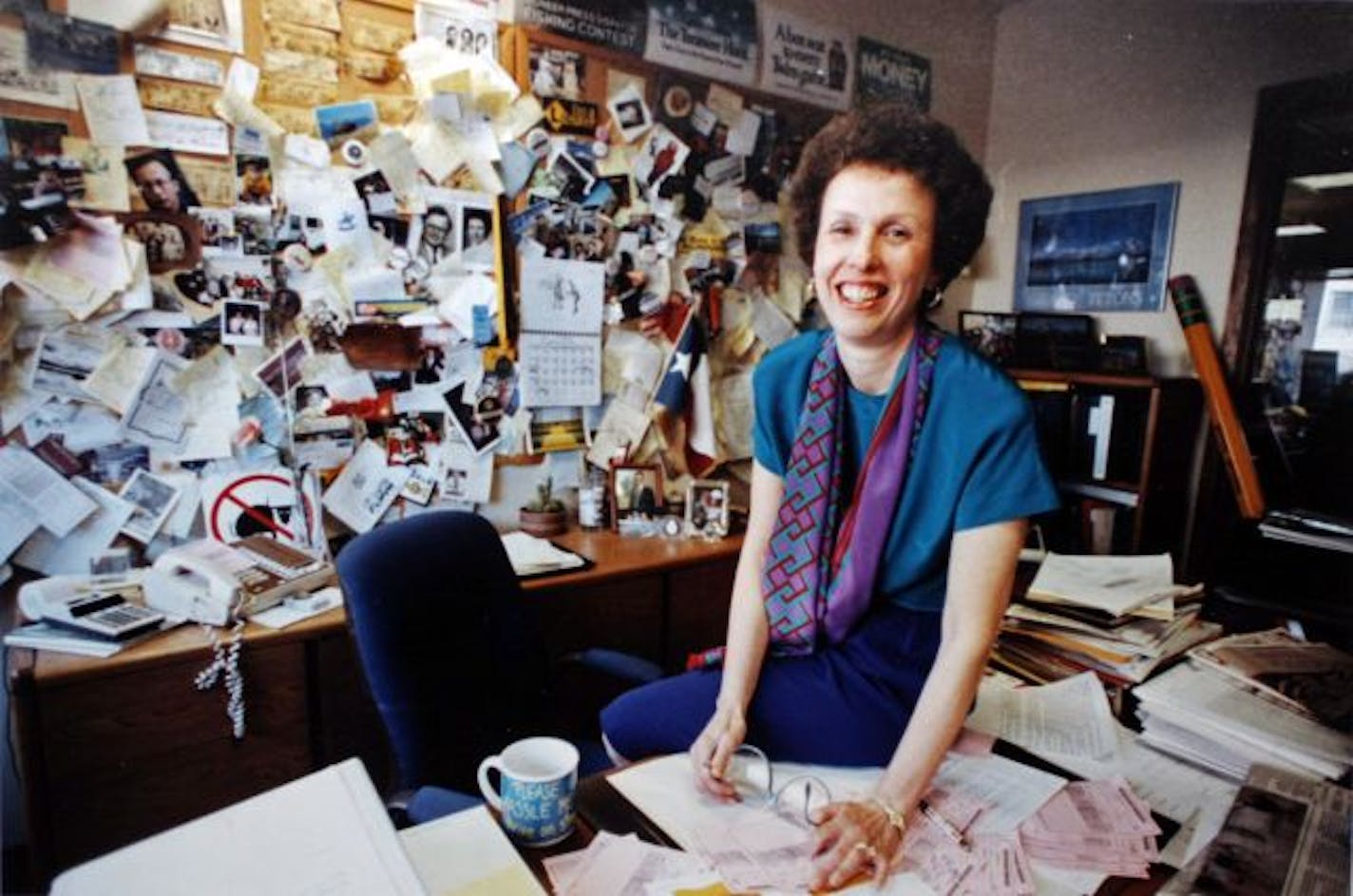 Deborah Howell in her office at the St Paul Pioneer Press on May 3, 1990.