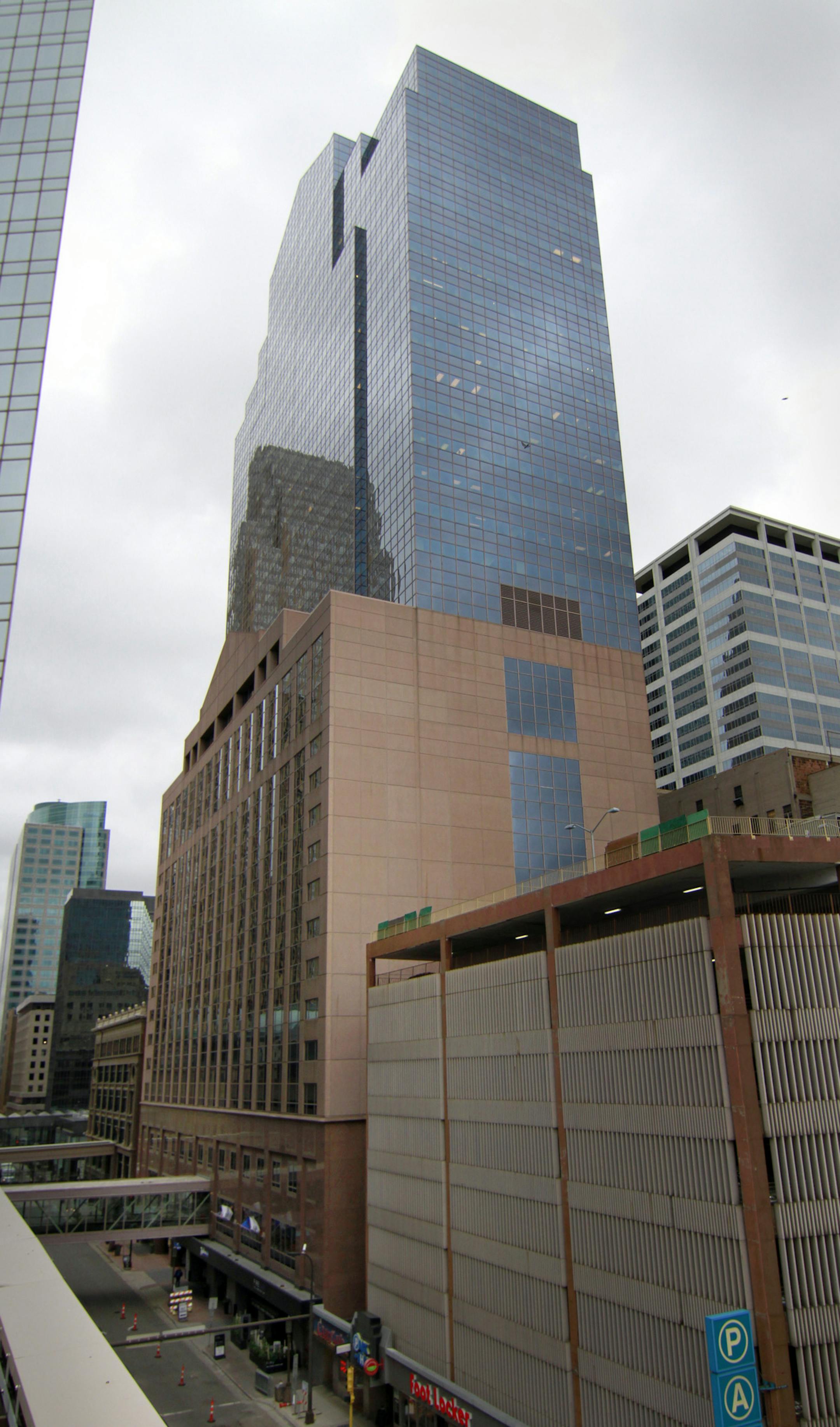 Plaza VII -PwC will announce a move today from Capella Tower to Plaza VII Tower -- which will be renamed PwC Tower. About 625 employees will move to the new space, located closer to the city's center. ] Tom Sweeney, Star Tribune, 10/12/2015 Minneapolis, MN