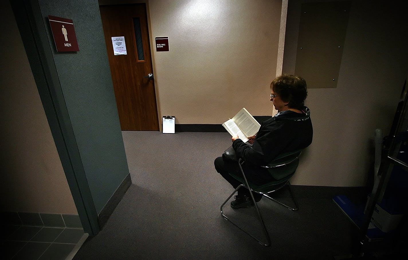 Sharon Shaffer, a volunteer observer from Senator Norm Coleman's office.