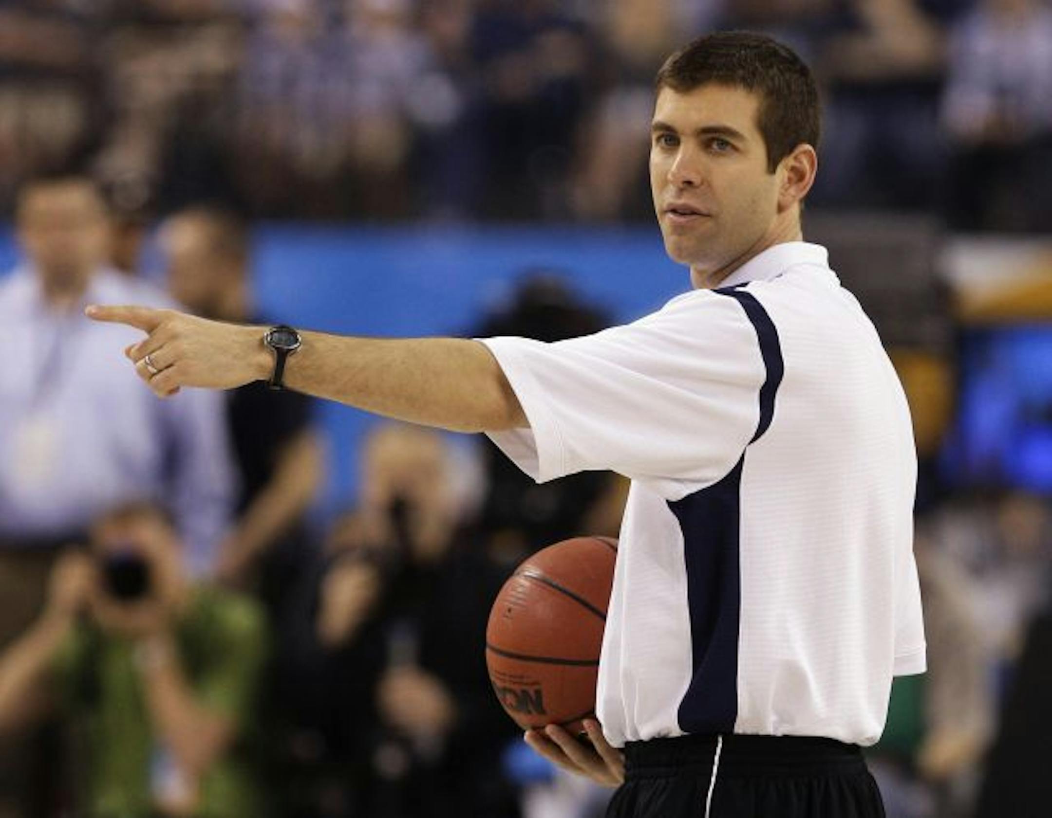 Fred Hoiberg, the Timberwolves assistant general manager, is a big booster of 33-year-old Butler coach Brad Stevens, whom Hoiberg watched last week and who now has the Bulldogs in the national championship game against Duke.