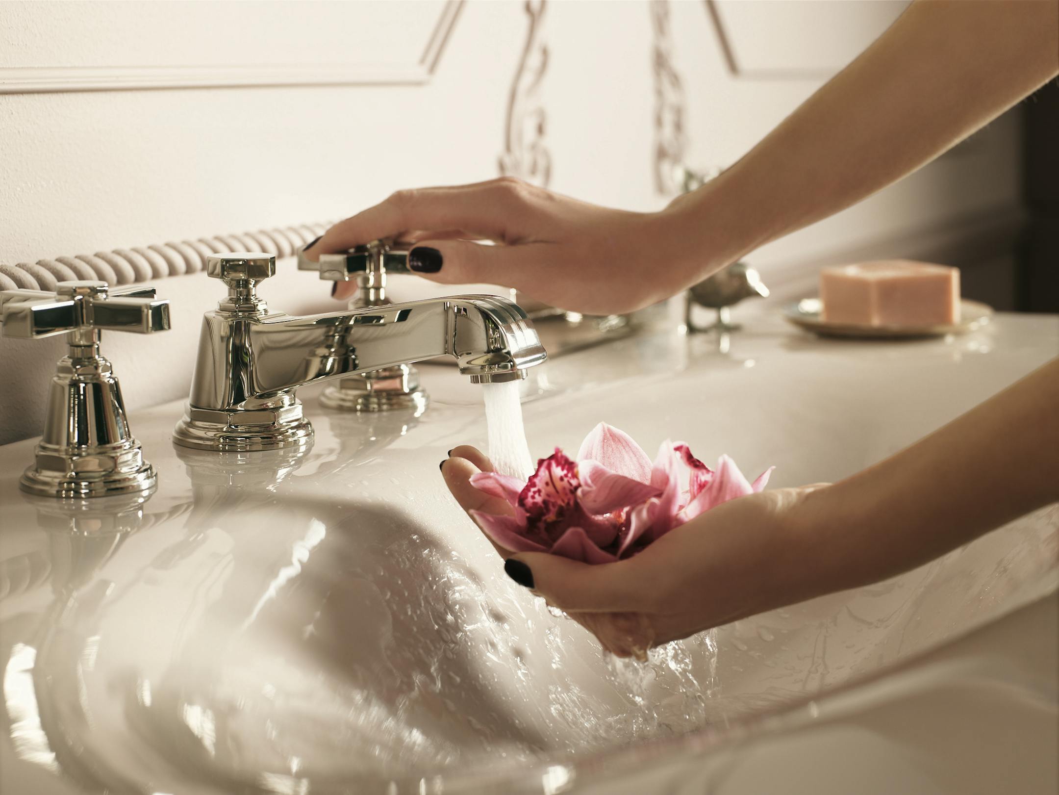 Vanity tops are a good choice in general, since the sink and countertop are one self-supporting unit. (Handout/TNS) ORG XMIT: 1192363