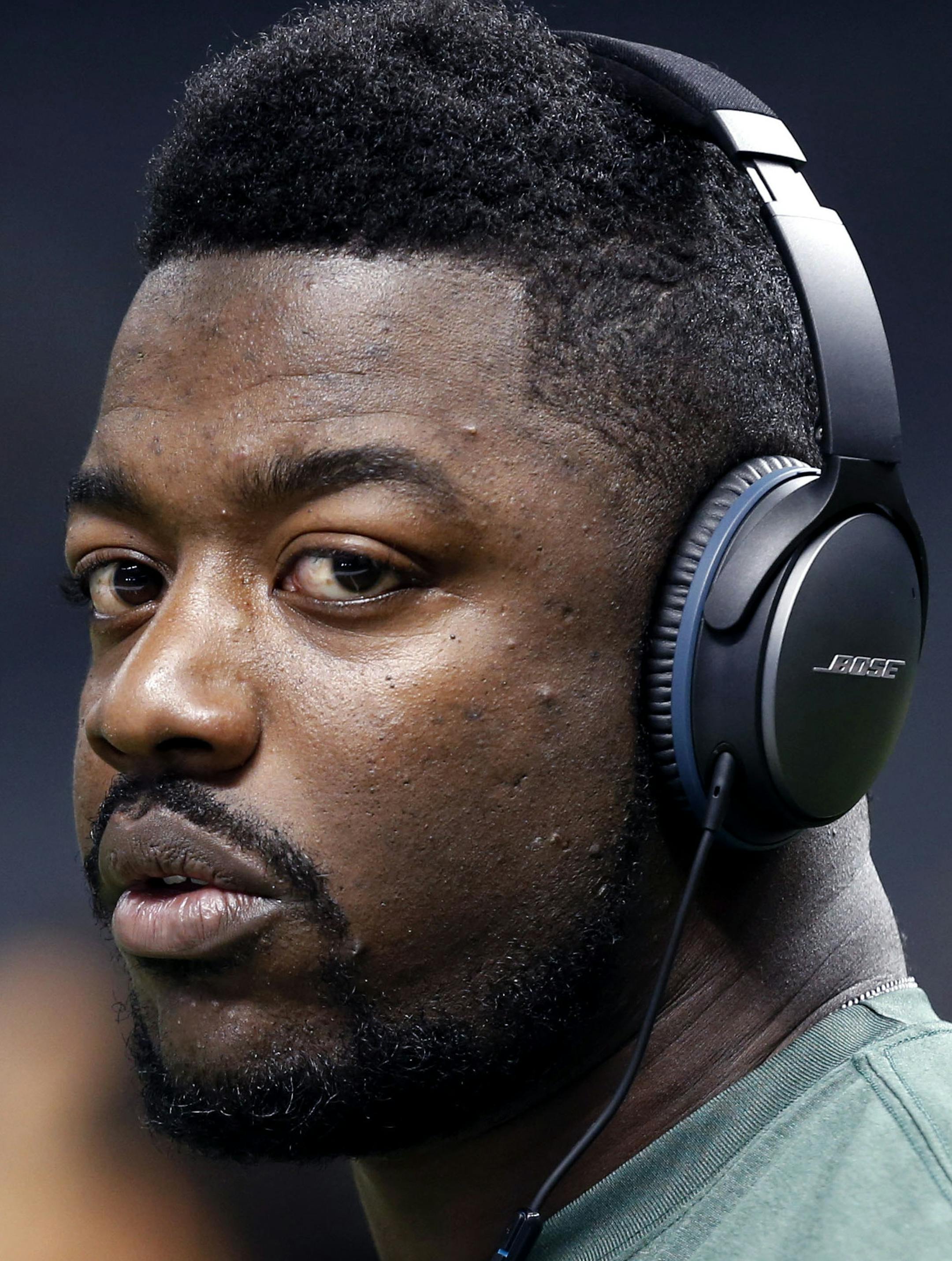 Green Bay Packers tight end Brandon Bostick wears Bose headphones before an NFL football game against the New Orleans Saints in New Orleans, Sunday, Oct. 26, 2014. (AP Photo/Gerald Herbert) ORG XMIT: NYOTK