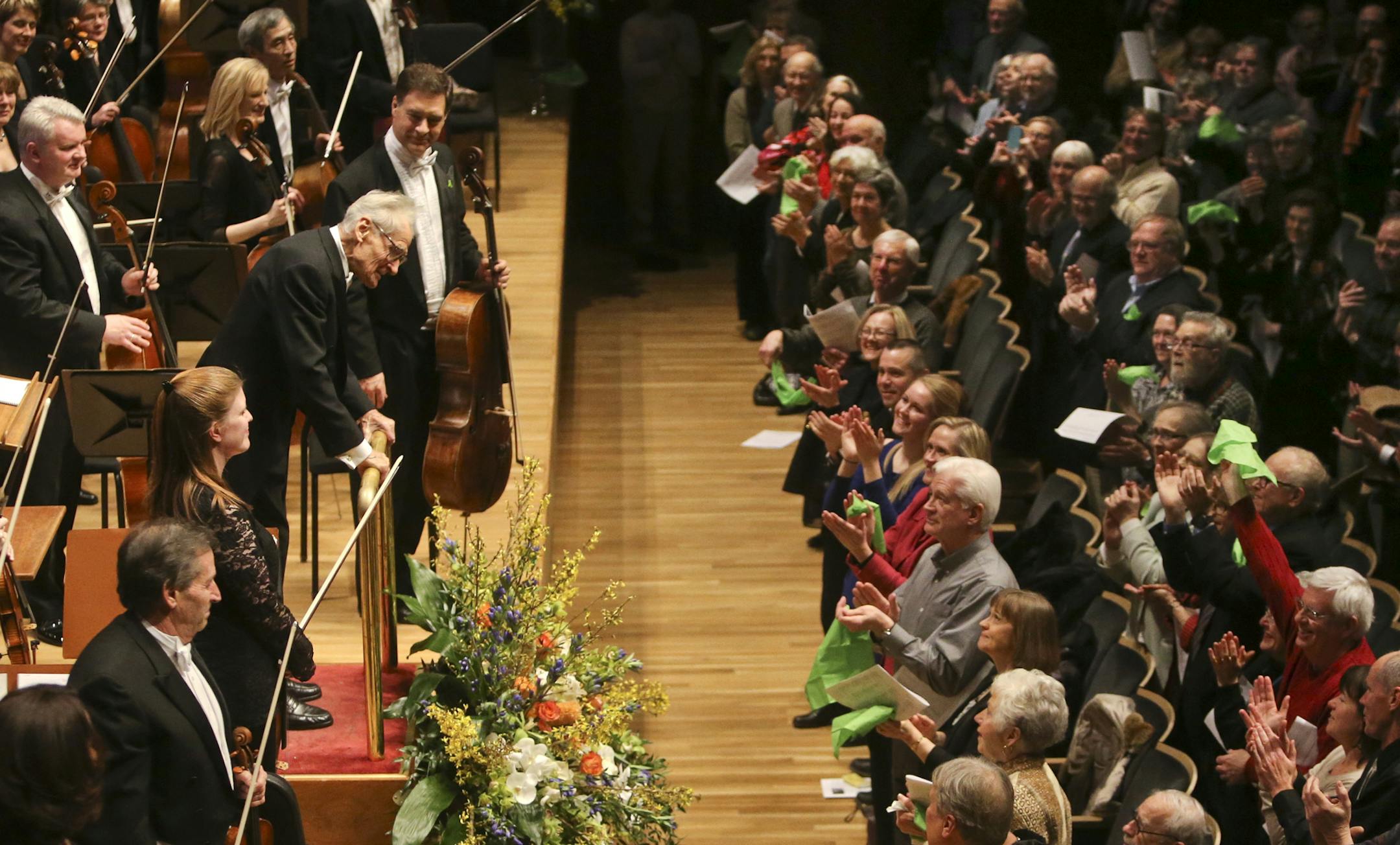 An appreciative audience waved green hankies to welcome back the Minnesota Orchestra and Conductor Laureate Stanislaw Skrowaczewski on Friday, Feb. 7 in Minneapolis.