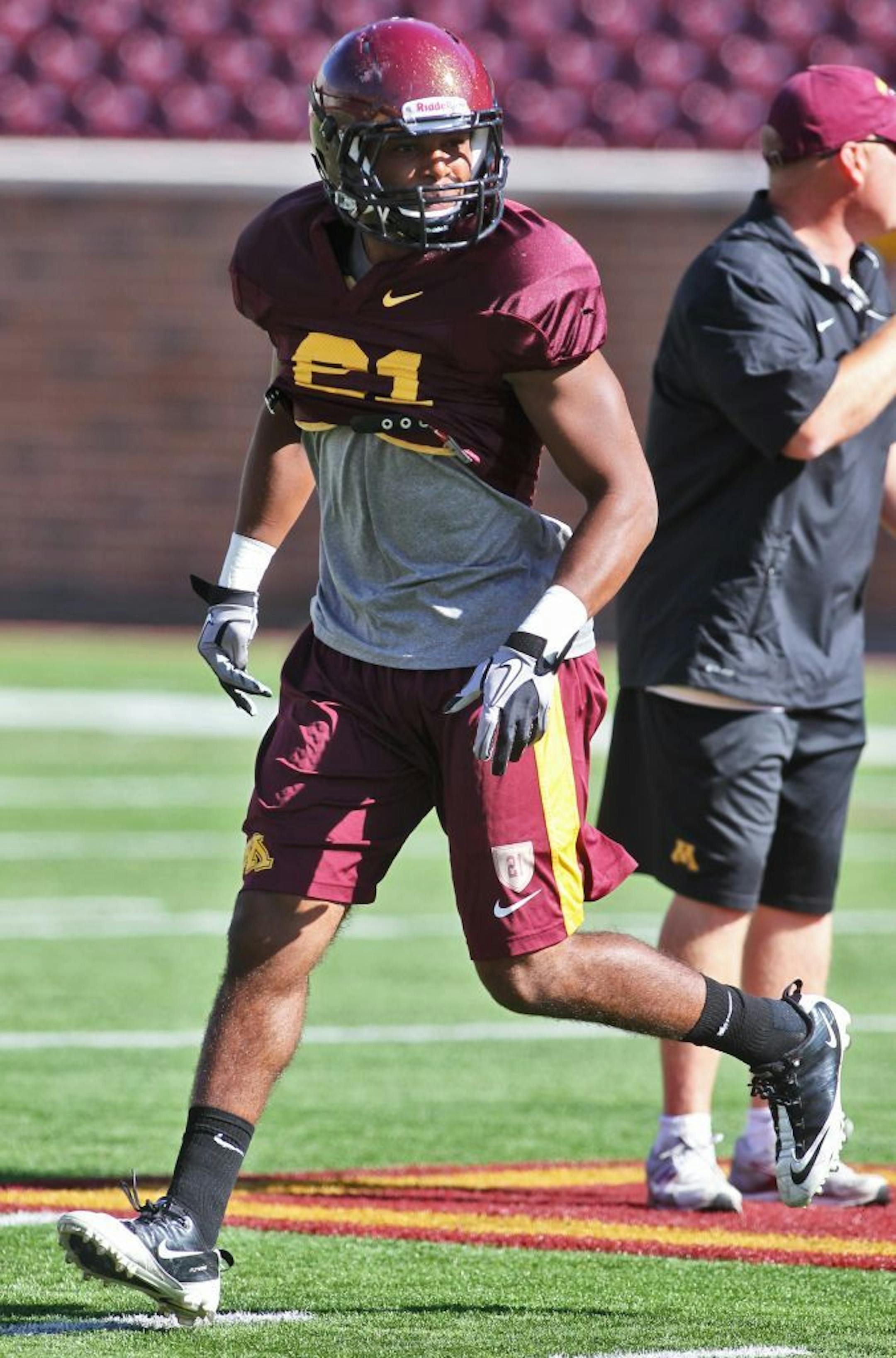 Gophers Football practice - a look at defensive backs. Brock Vereen ran drills. (MARLIN LEVISON/STARTRIBUNE(mlevison@startribune.com