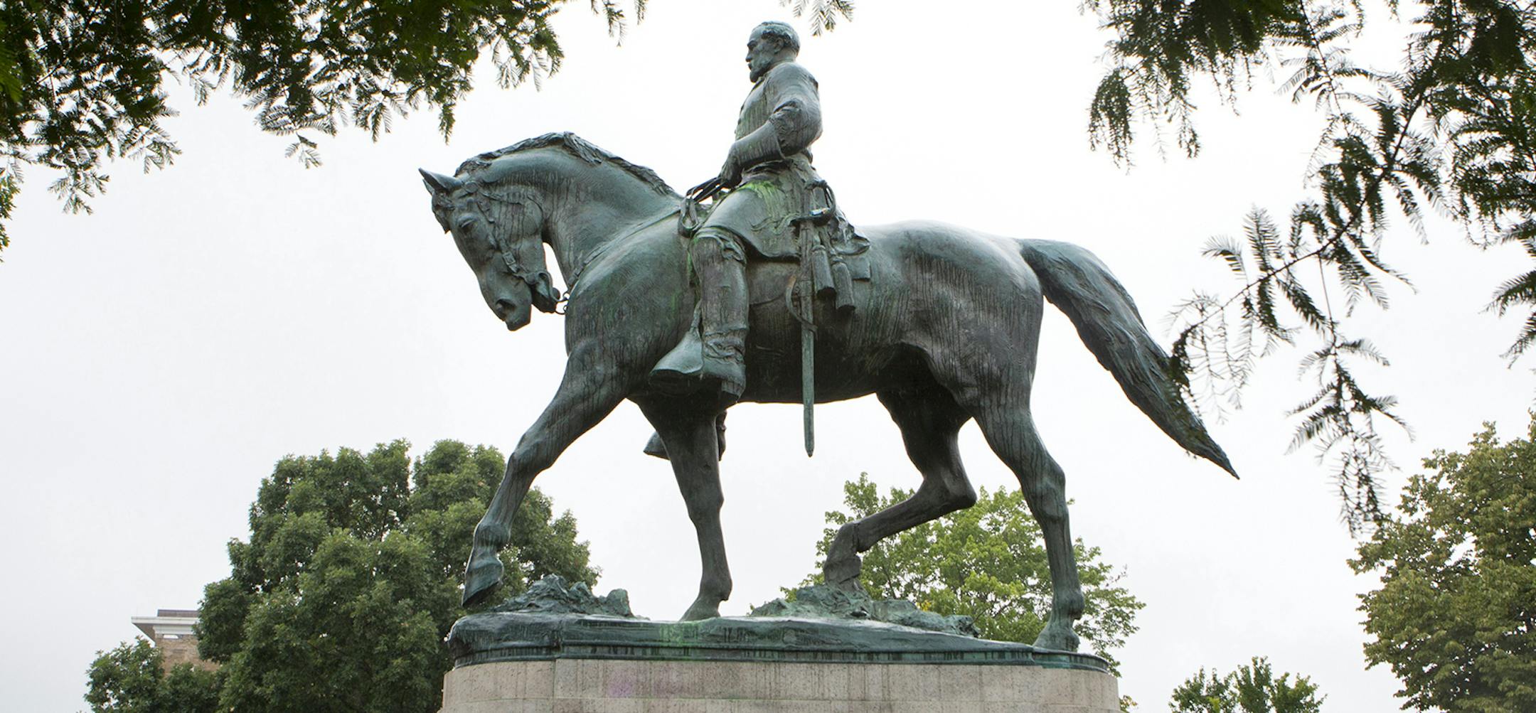 A statue of Confederate general Robert E. Lee sits in Emancipation Park, Tuesday, Aug. 15, 2017, in Charlottesville, Va. (AP Photo/Julia Rendlema) ORG XMIT: MIN2017081513350113 ORG XMIT: MIN1708151339185276