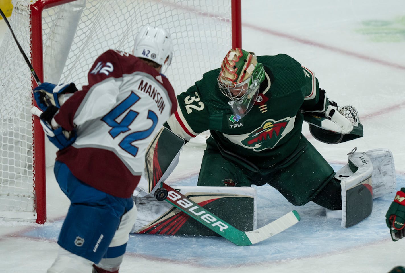 Minnesota Wild goaltender Filip Gustavsson (32) stops the puck in the third period.