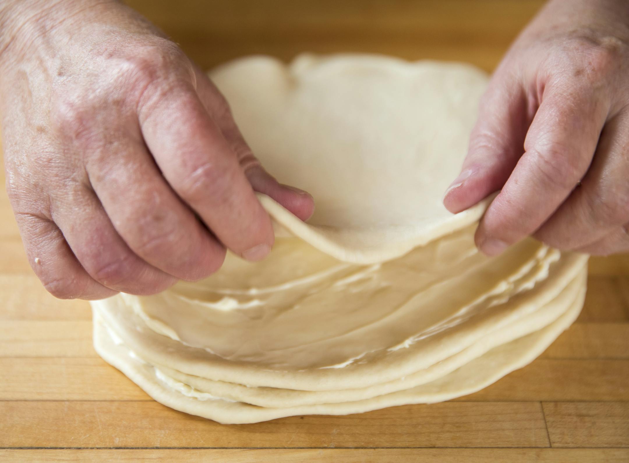 Baking Central does pull-apart bread. ] (Leila Navidi/Star Tribune) leila.navidi@startribune.com BACKGROUND INFORMATION: Baking Central does a fancy pull-apart bread for holiday dinner parties or a great combo for a soup supper. Wednesday, November 2, 2016 in Edina.