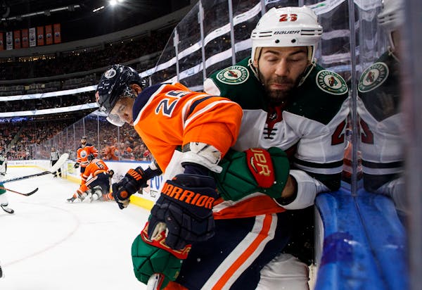 Left winger Daniel Winnik's stints with the Capitals and the Penguins during those teams' playoff pushes give him perspective as the Wild pursues the 