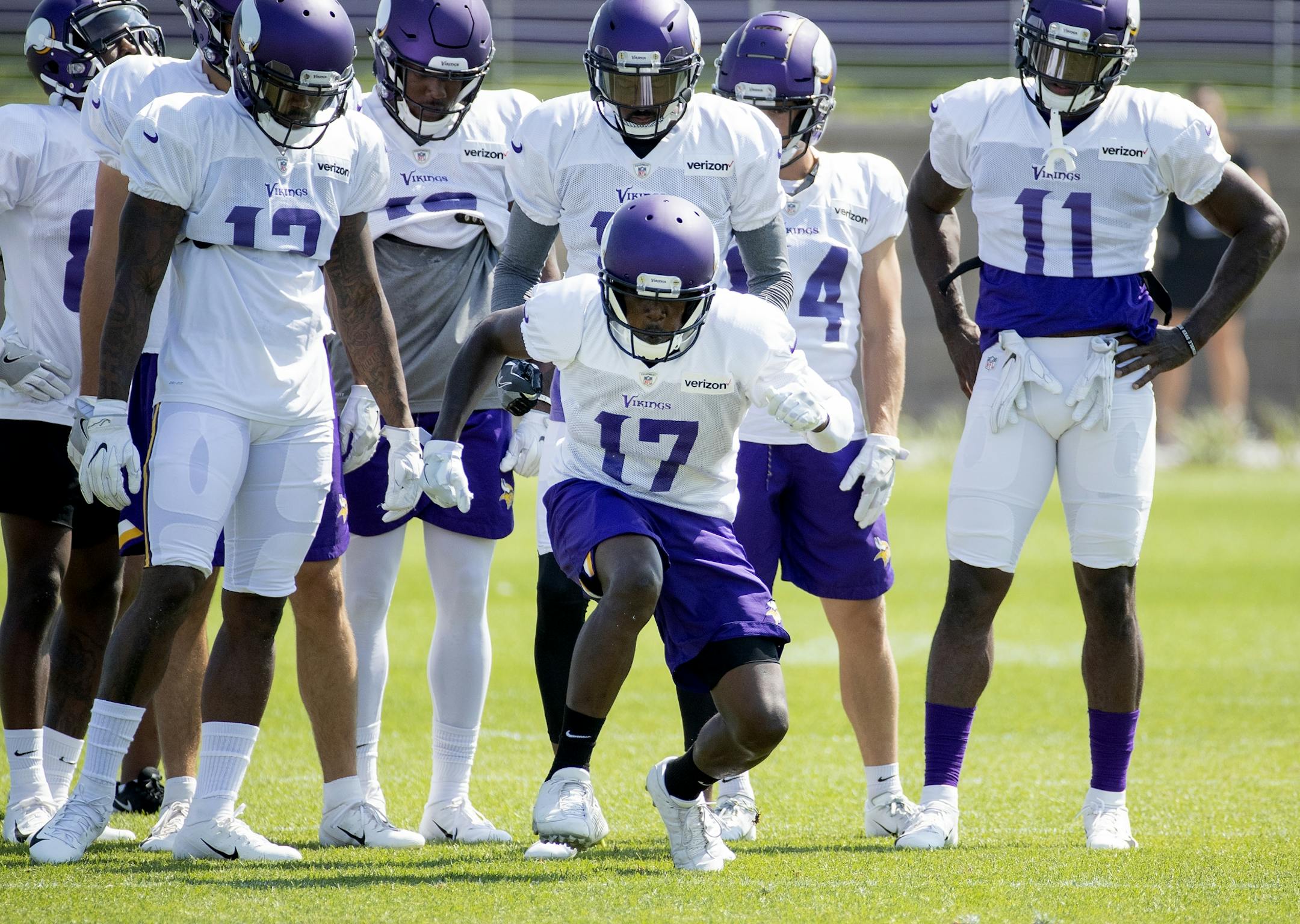 Minnesota Vikings receiver Kendall Wright (17).