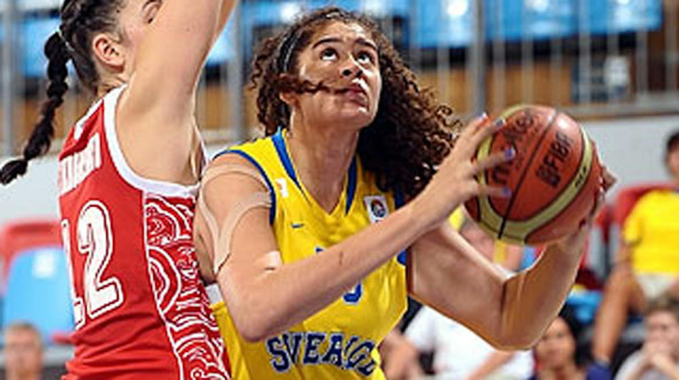 Amanda Zahui B., right, a 6-5 center from Stockholm, Sweden, is expected to join the Gophers this season.