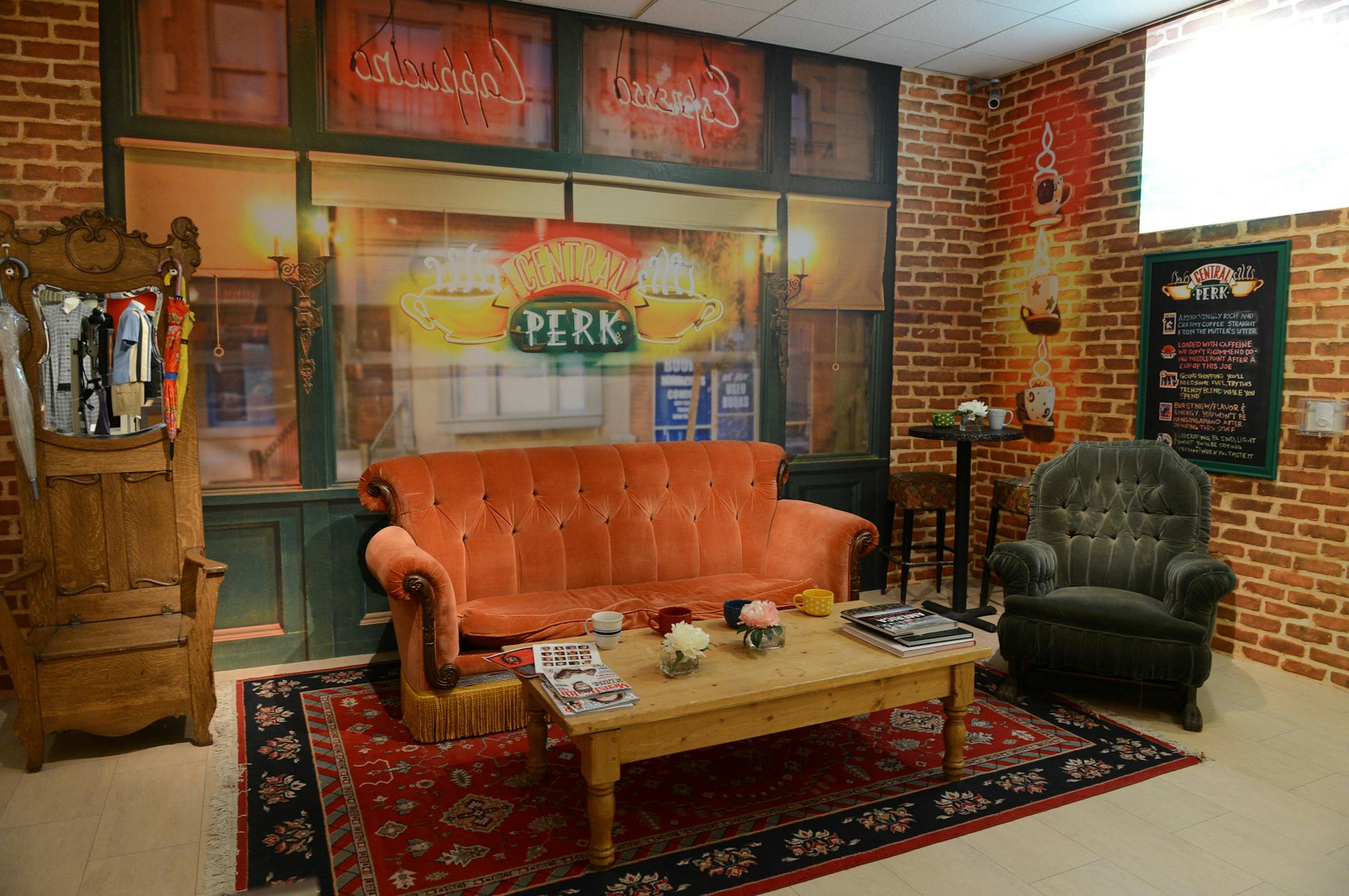 MEH 1895: The Central Perk set, made famous by the comedy ‚ÄúFriends,‚Äù is on display at the exhibit, ‚ÄúTelevision: Out of the Box‚Äù at the Paley Center for Media in Beverly Hills, Calif.
