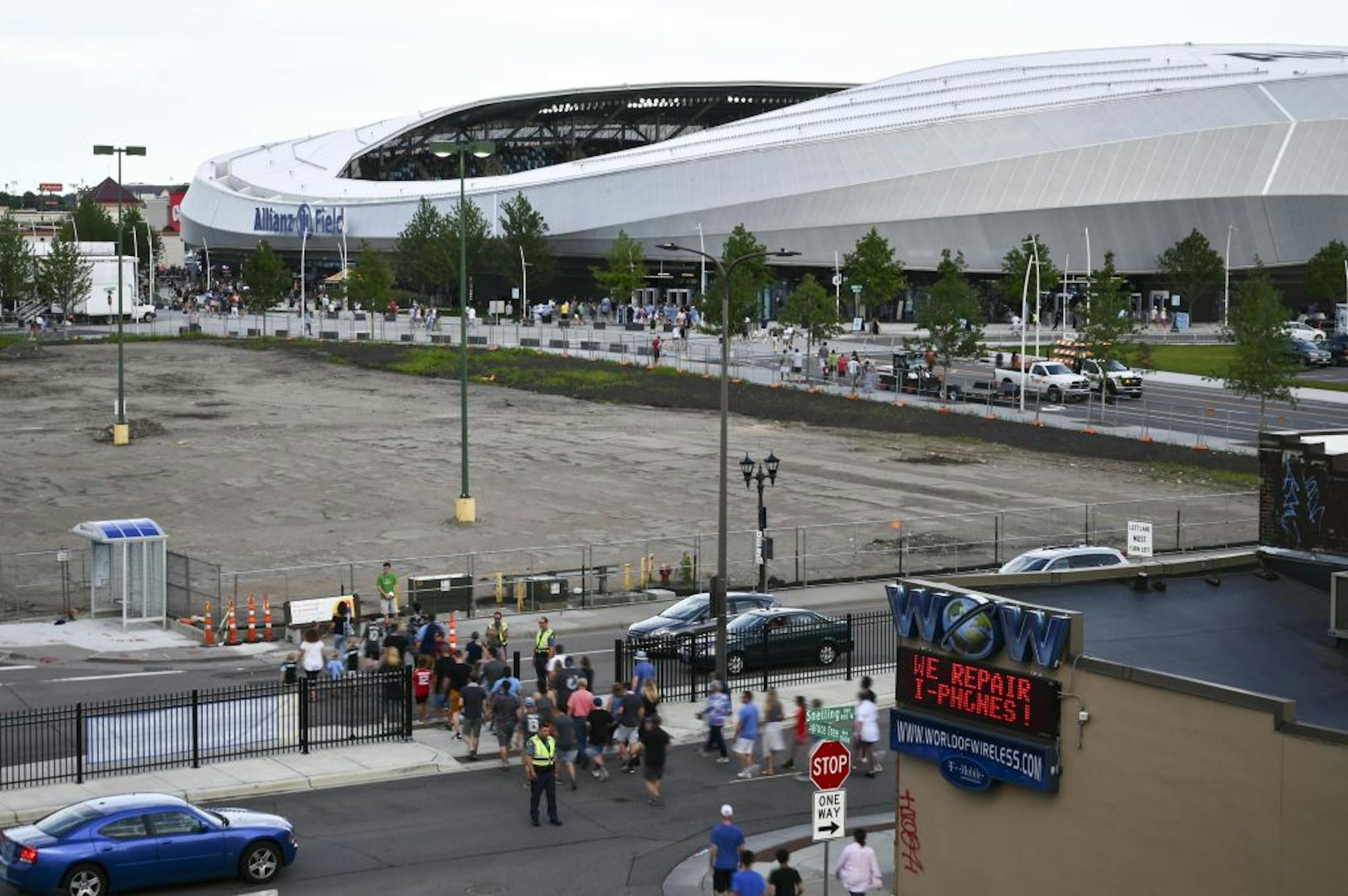 Fans made their way towards Allianz Field Wednesday before Minnesota United's game against the San Jose Earthquakes.