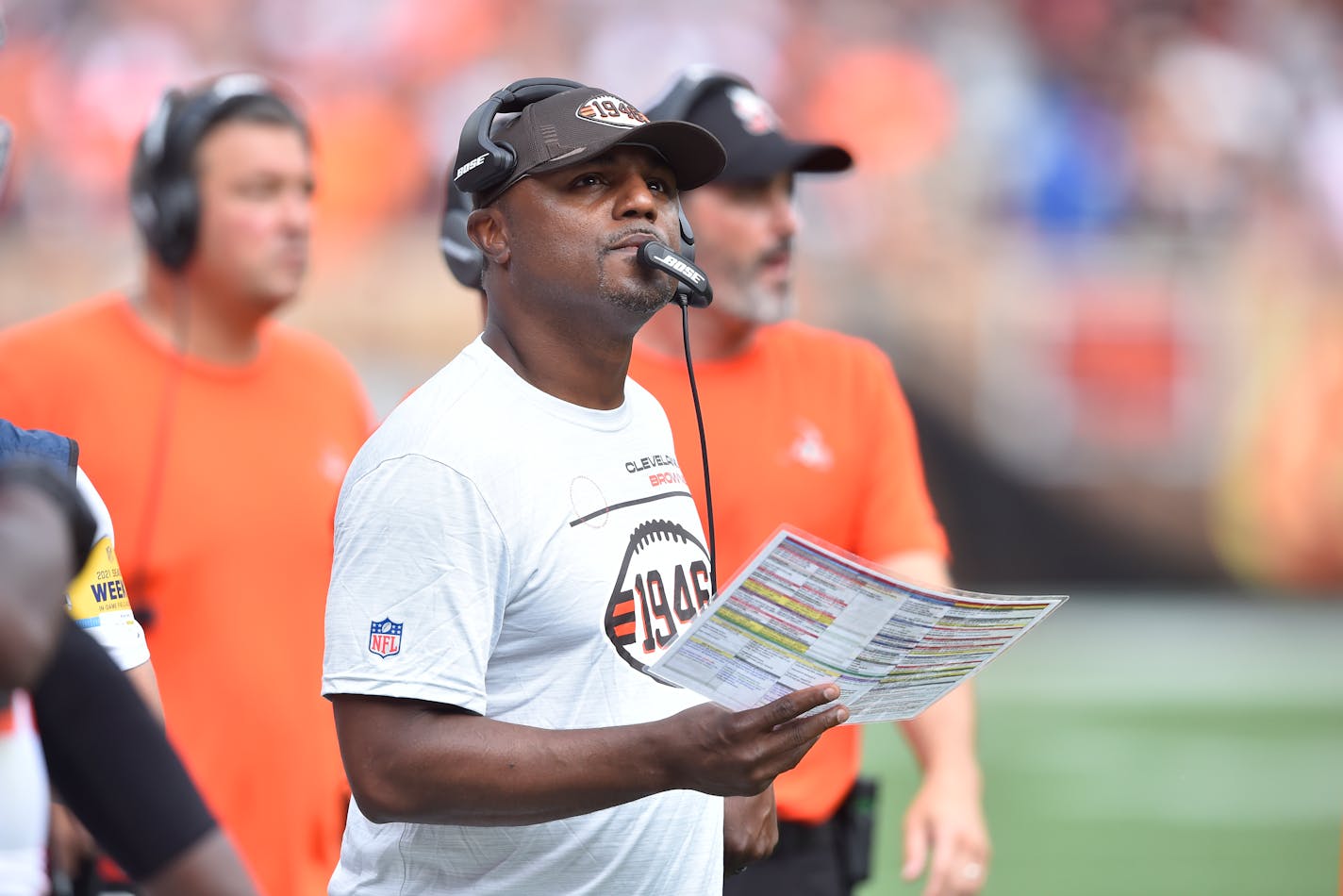 Cleveland Browns defensive coordinator Joe Woods stands on the sideline during an NFL football game against the Chicago Bears, Sunday, Sept. 26, 2021, in Cleveland. The Browns won 26-6. (AP Photo/David Richard)