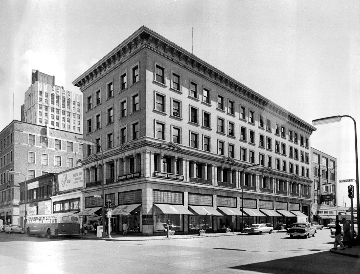 April 1960 Minneapolis business college 10th st. and nicollet av. S. Roy Swan, Minneapolis Star Tribune