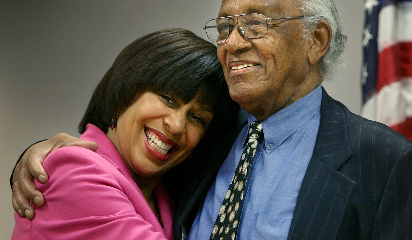 ELIZABETH FLORES &#xef; eflores@startribune.com ] June 6, 2008 - Minneapolis, MN - Judge Tanya Bransford gave her father Jim Bransford, who works for the public defender, a bear hug behind the judge's bench at the Juvenile Justice Center. Bransford is a judge in the Hennepin County District Court Fourth Judicial District.