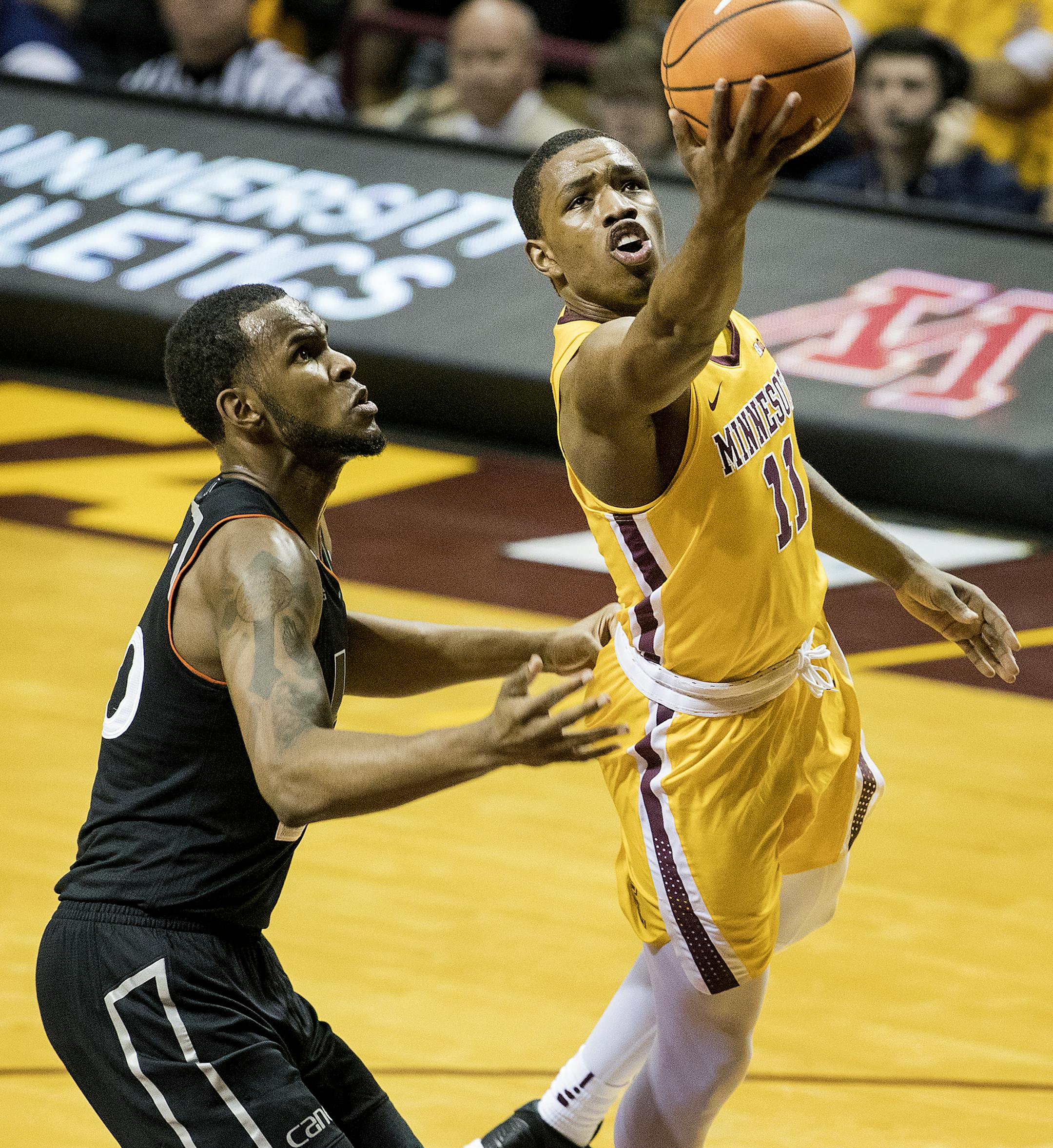 Isaiah Washington (11) attempted a shot in the first half. ] CARLOS GONZALEZ ï cgonzalez@startribune.com - November 29, 2017, Minneapolis, MN, Williams Arena, NCAA Basketball, University of Minnesota Gophers vs. Miami Hurricanes