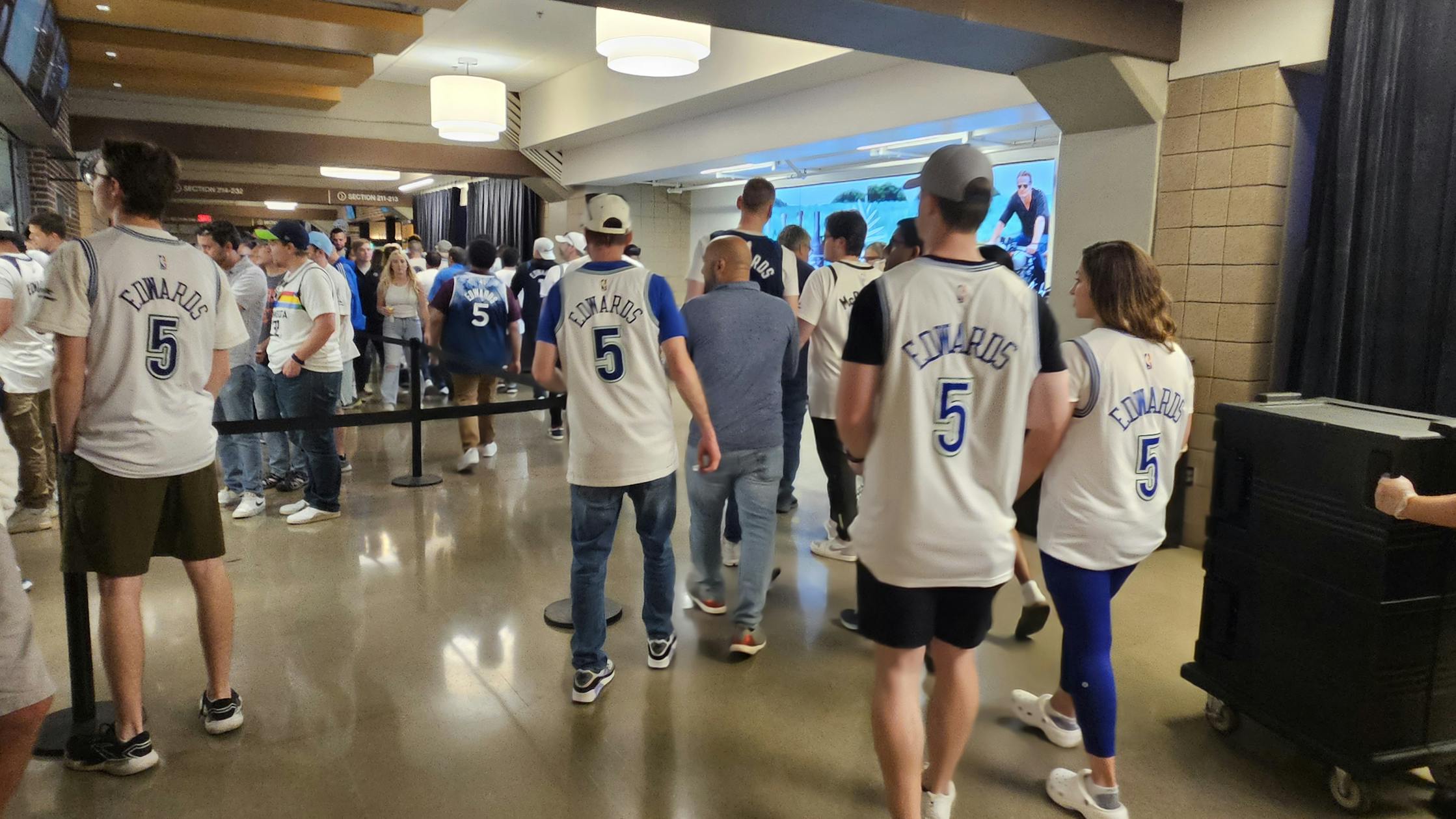 What did Timberwolves fans wear to the Western Conference finals?