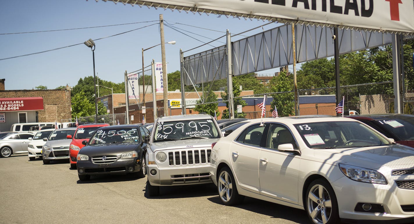 A dealer in used cars in the Woodside neighborhood of Queens in New York. (Richard B. Levine/Sipa USA/TNS) ORG XMIT: 1198936