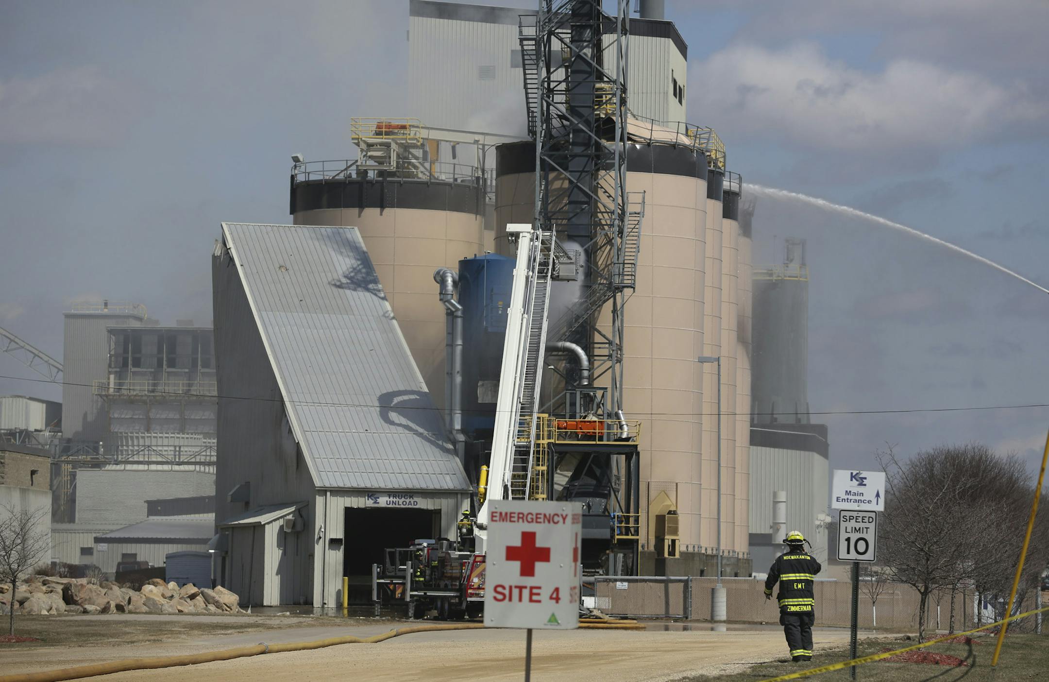 Mdewakanton and Shakopee fire departments tried to water down silos one and four after an explosion in the afternoon at an energy plant that is a joint venture between Koda Energy and Rahr Malting in Shakopee Min., Thursday, April 25, 2013.