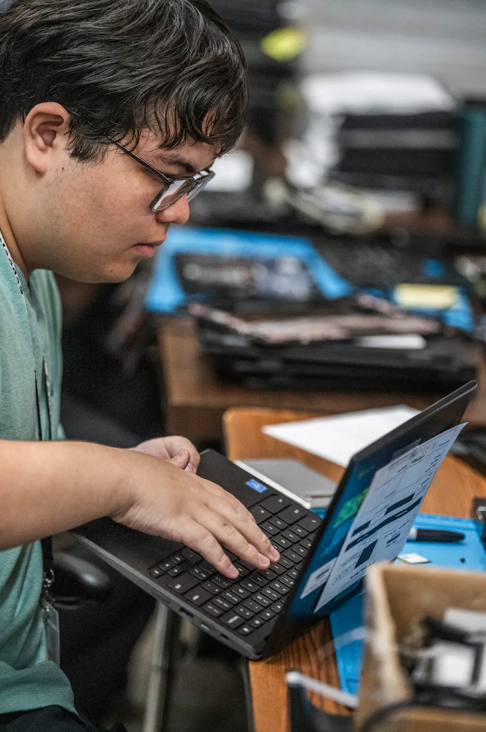 Minnesota school districts turn to students to help fix growing backlog ...