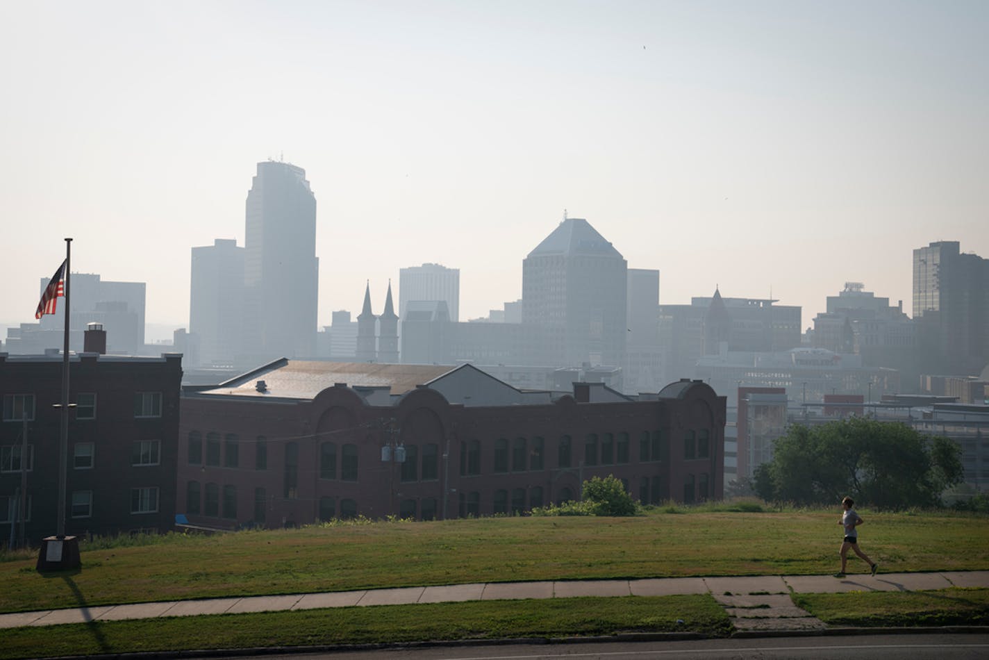 Smoke from Canadian wildfires is seen on Tuesday, June 27, 2023 in St. Paul, Minnesota. ] LEILA NAVIDI • leila.navidi@startribune.com