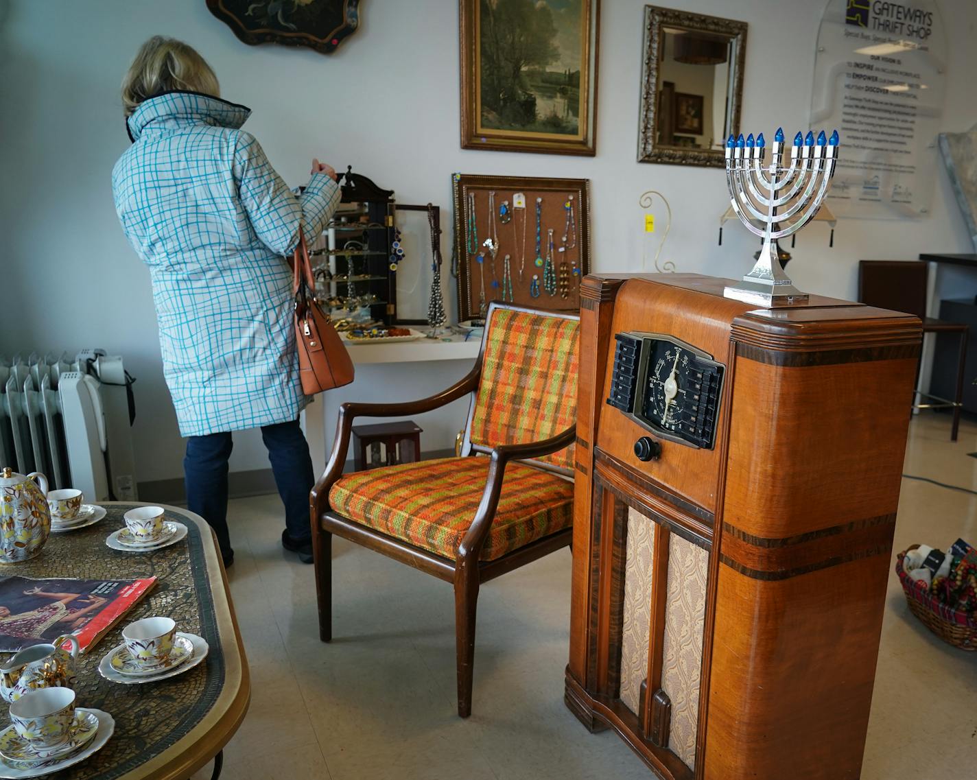 One of the items donated to Gateways Thrift Shop was a 1940's Zenith console radio the owner used to listen to Minnesota Twins baseball games. The price tag on the item was $49.99. ] Shari L. Gross &#xa5; shari.gross@startribune.com Sha'arim, a Minnetonka-based nonprofit aiming to help those in the Jewish community with special needs, has opened Gateways Thrift Shop in Hopkins as a part of a new vocational pilot program. The first class of interns are wrapping up the training program, which is d