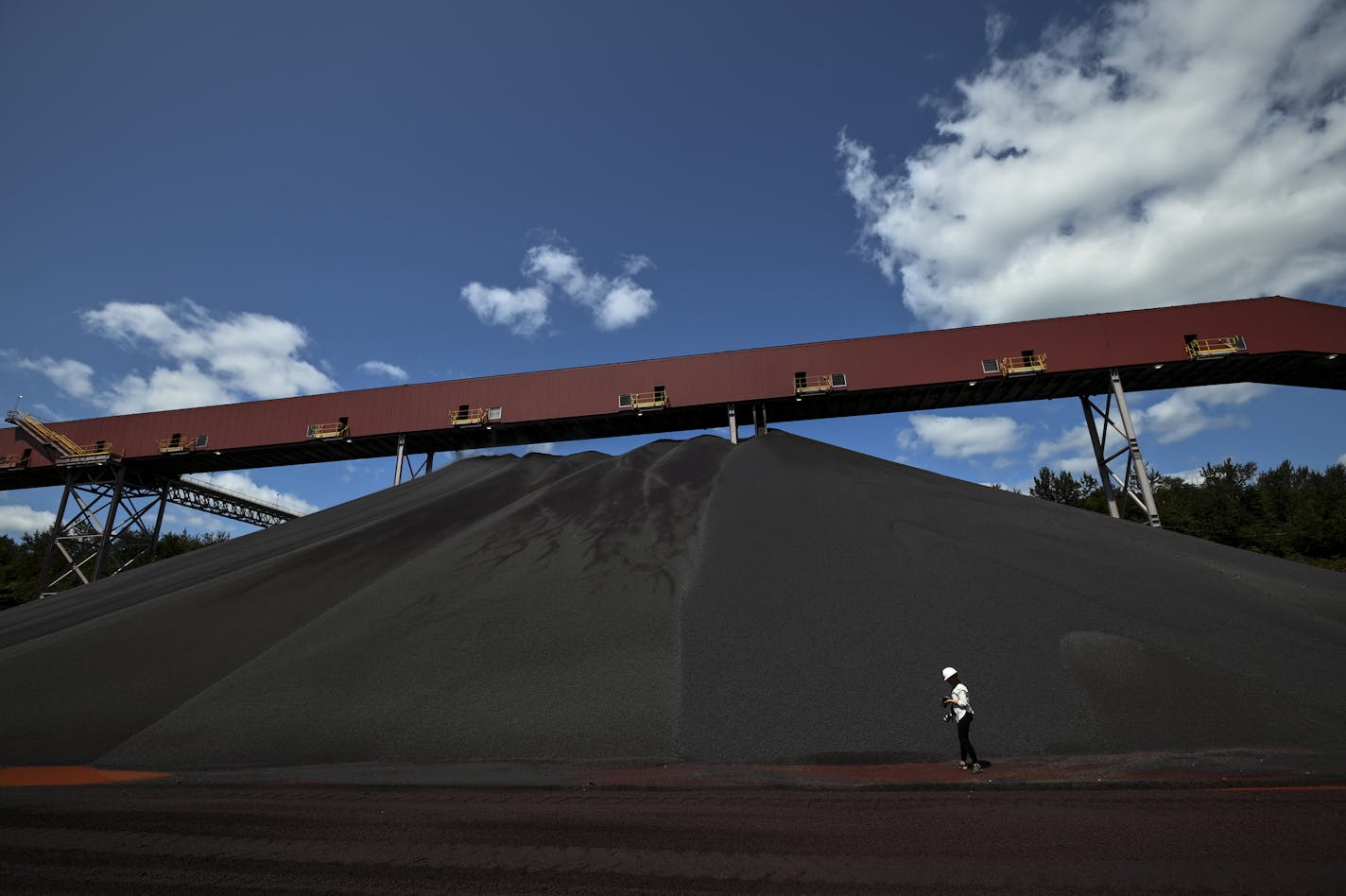 DR-grade taconite pellets at the Northshore Mining operations. (AARON LAVINSKY/Star Tribune)