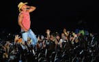Kenny Chesney to change things up May 5 at U.S. Bank Stadium