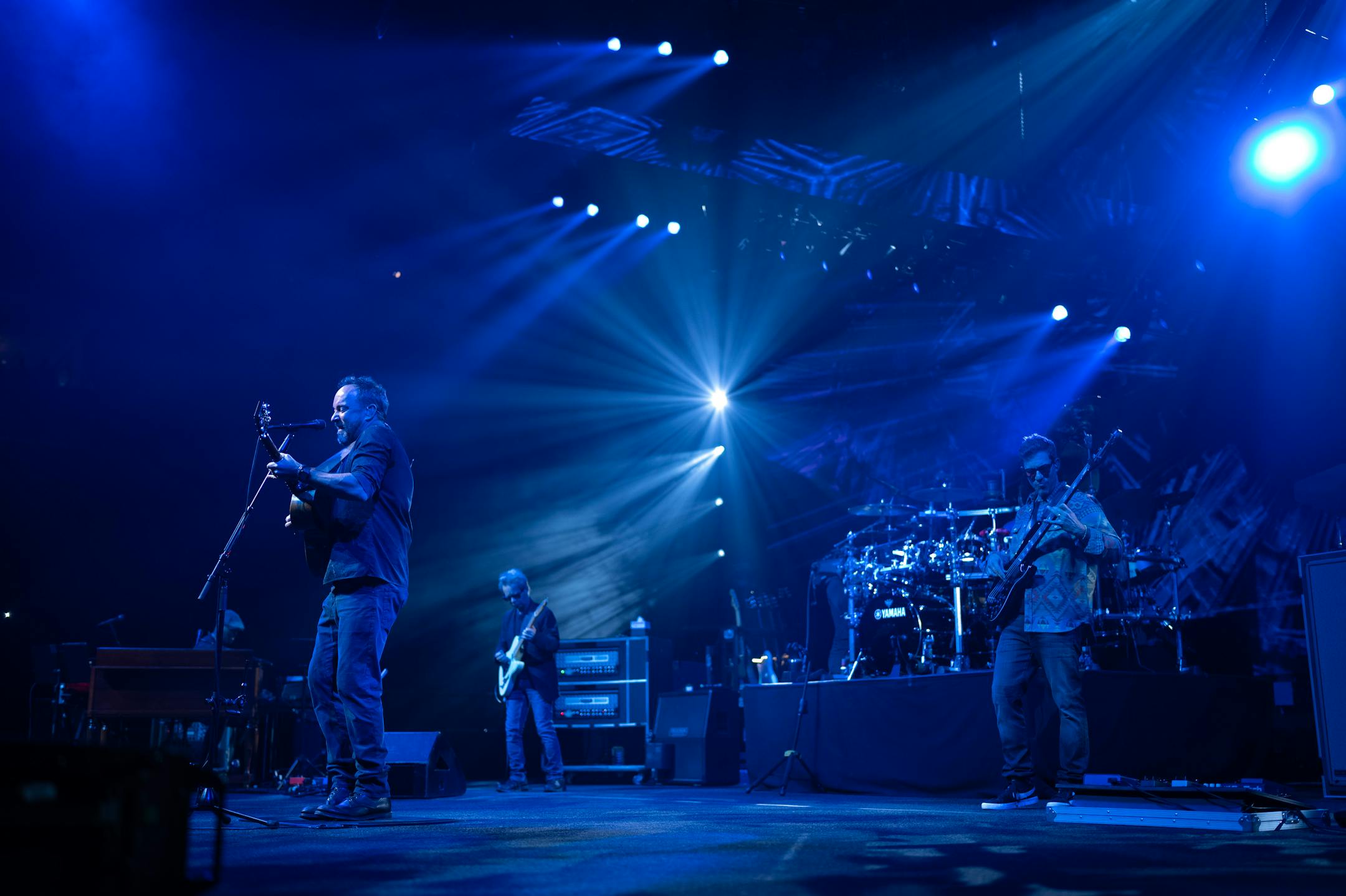 Dave Matthews performing with his band.