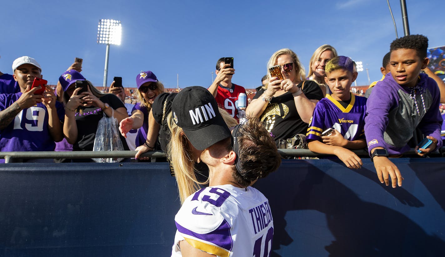 Vikings receiver Adam Thielen got a kiss from his wife Caitlin before the game. ] CARLOS GONZALEZ &#xef; cgonzalez@startribune.com &#xf1; September 2, 2018, Los Angeles, CA, LA Memorial Coliseum, NFL, Minnesota Vikings vs. Los Angeles Rams