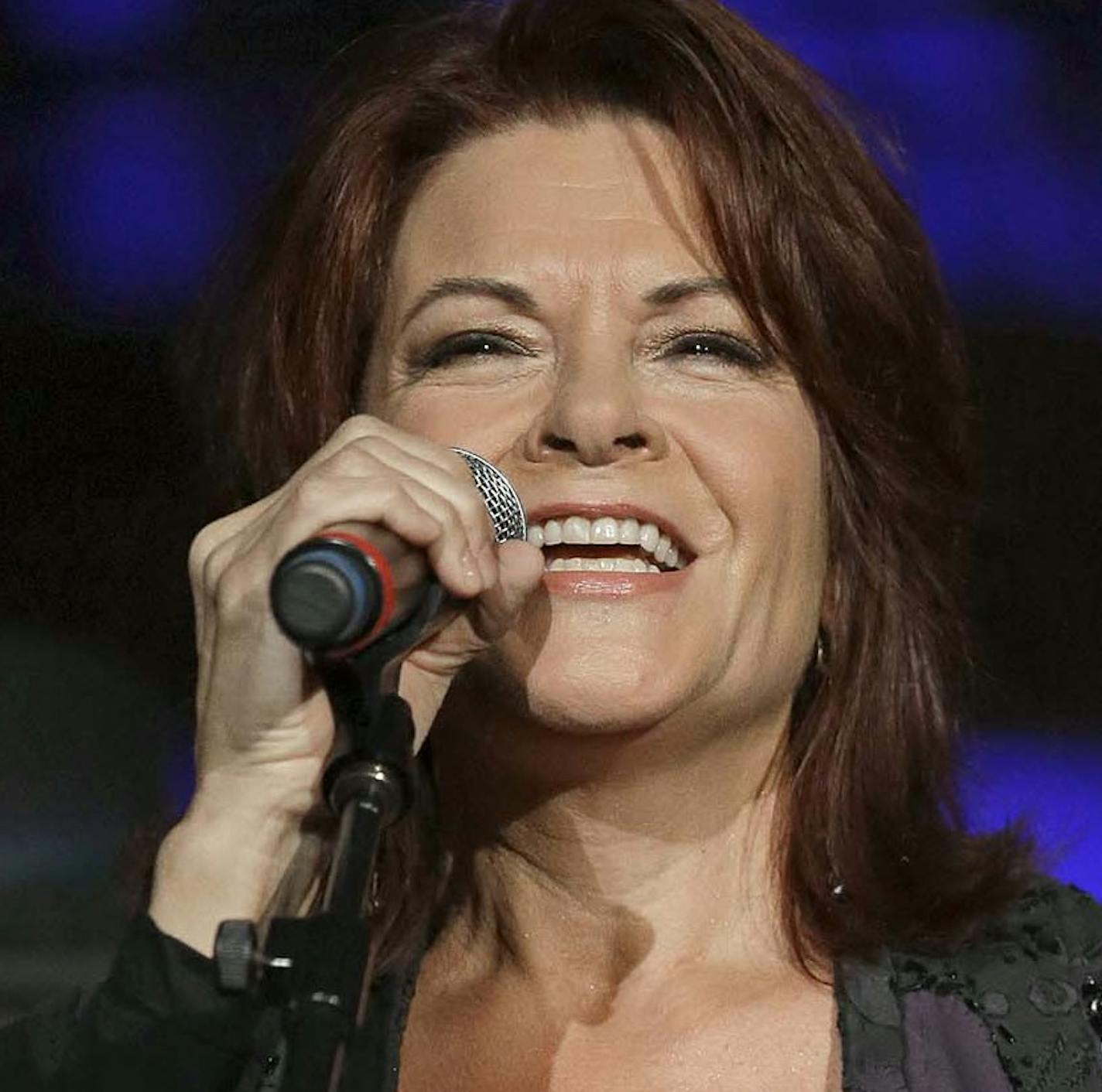 Rosanne Cash performs during the Americana Honors and Awards Show on Wednesday, Sept. 18, 2013, in Nashville, Tenn. (AP Photo/Mark Humphrey) ORG XMIT: TNMH130