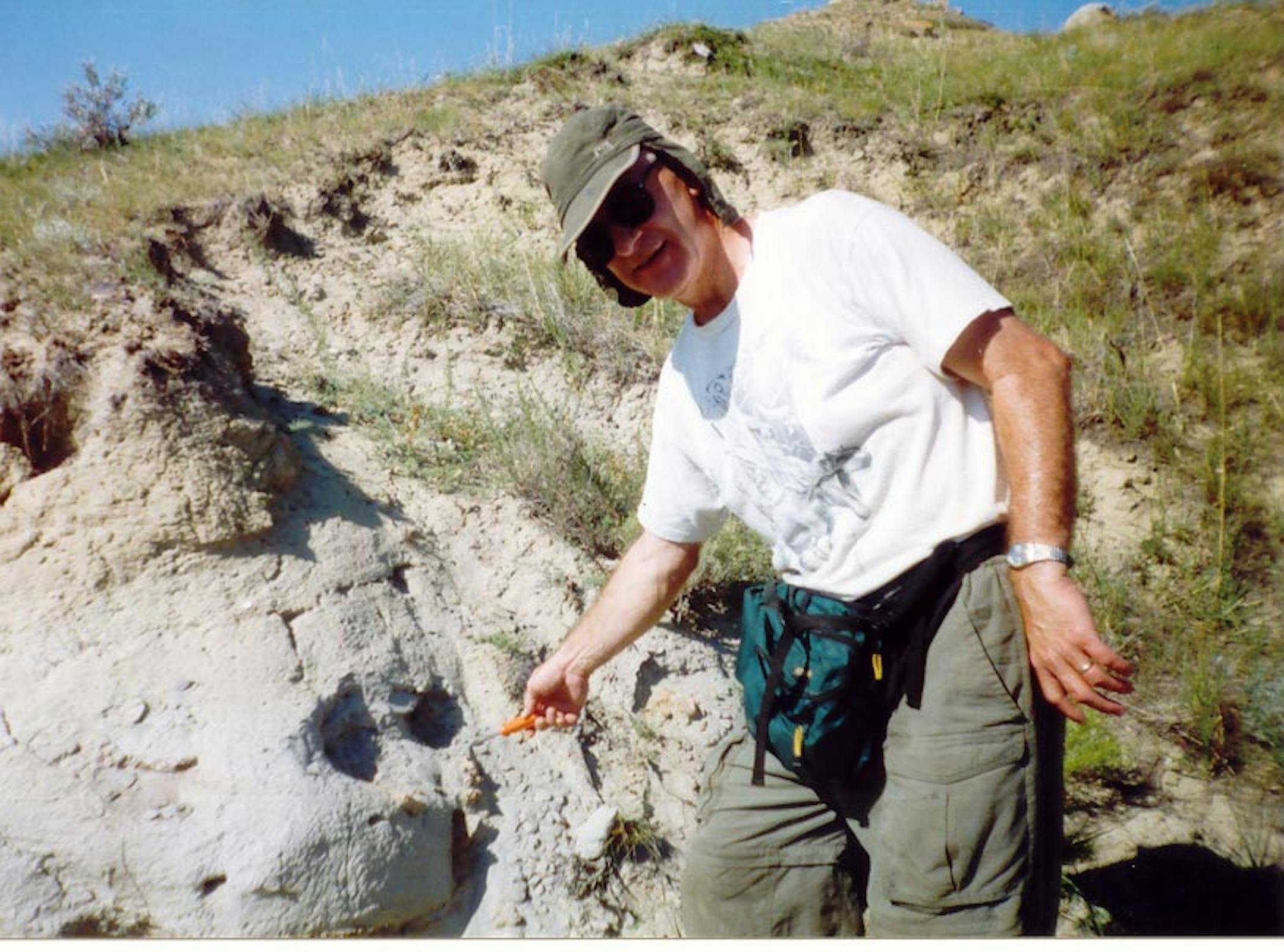 Dino-Bob and his discovery