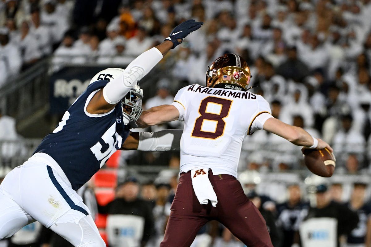 Penn State defensive end Amin Vanover pressured Gophers quarterback Athan Kaliakmanis during the first half Saturday in State College