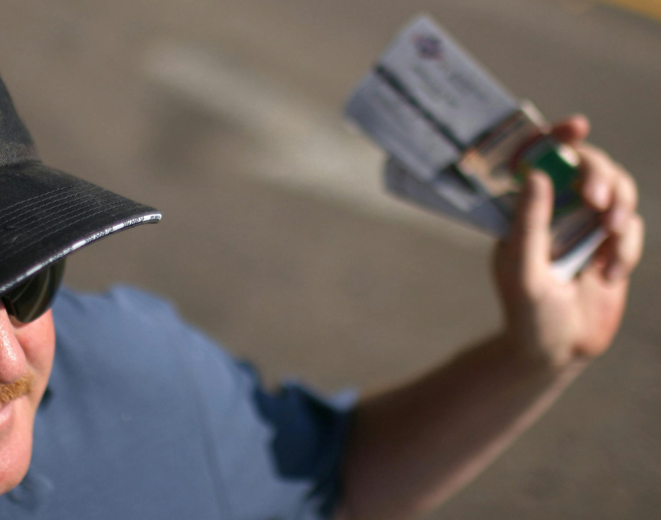 JEFF WHEELER ¬• jwheeler@startribune.com MINNEAPOLIS - 7/30/07 - Ticket scalping becomes legal in Minnesota on Wednesday. Tom Hoffe worked his regular corner at 4th St. and Park Ave. near the Metrodome Monday afternoon before the Twins game against Kansas City. He says he's been reselling tickets for 15 years. IN THIS PHOTO: Tom Hoffe offered tickets for sale Monday afternoon at 4th St. and Park Ave. before Monday night's Twins game. ORG XMIT: MIN2014070715062053