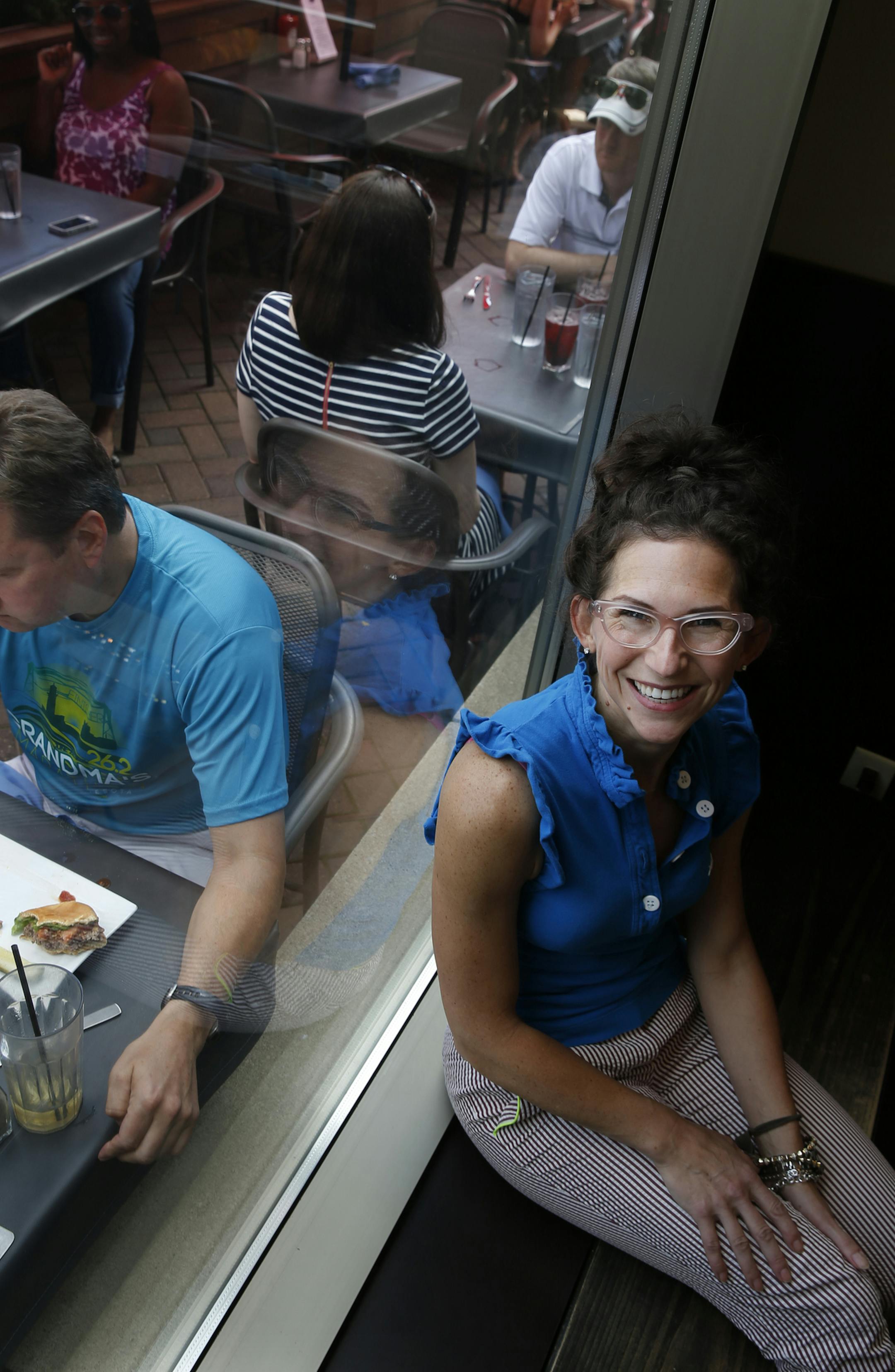 At the Edina Grill, owner Stephanie Shimp carefully monitors what folks are saying about them on social media sites such as Yelp! and Twitter.] tsong-taataarii@startribune.com