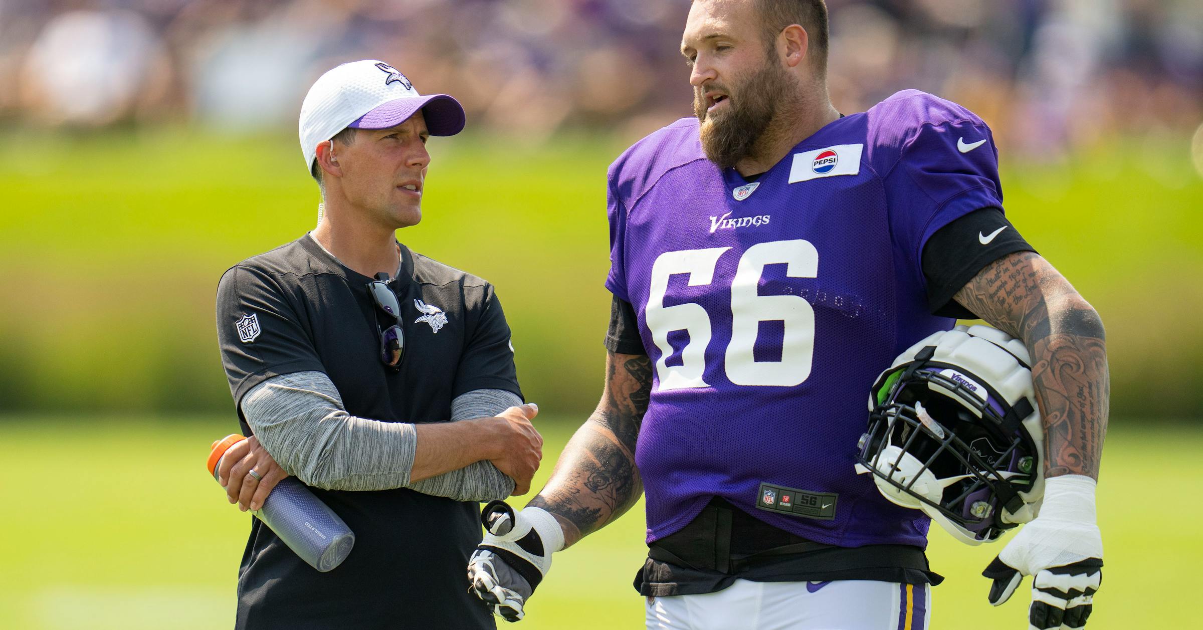 Vikings' Dalton Risner returns to practice following back injury