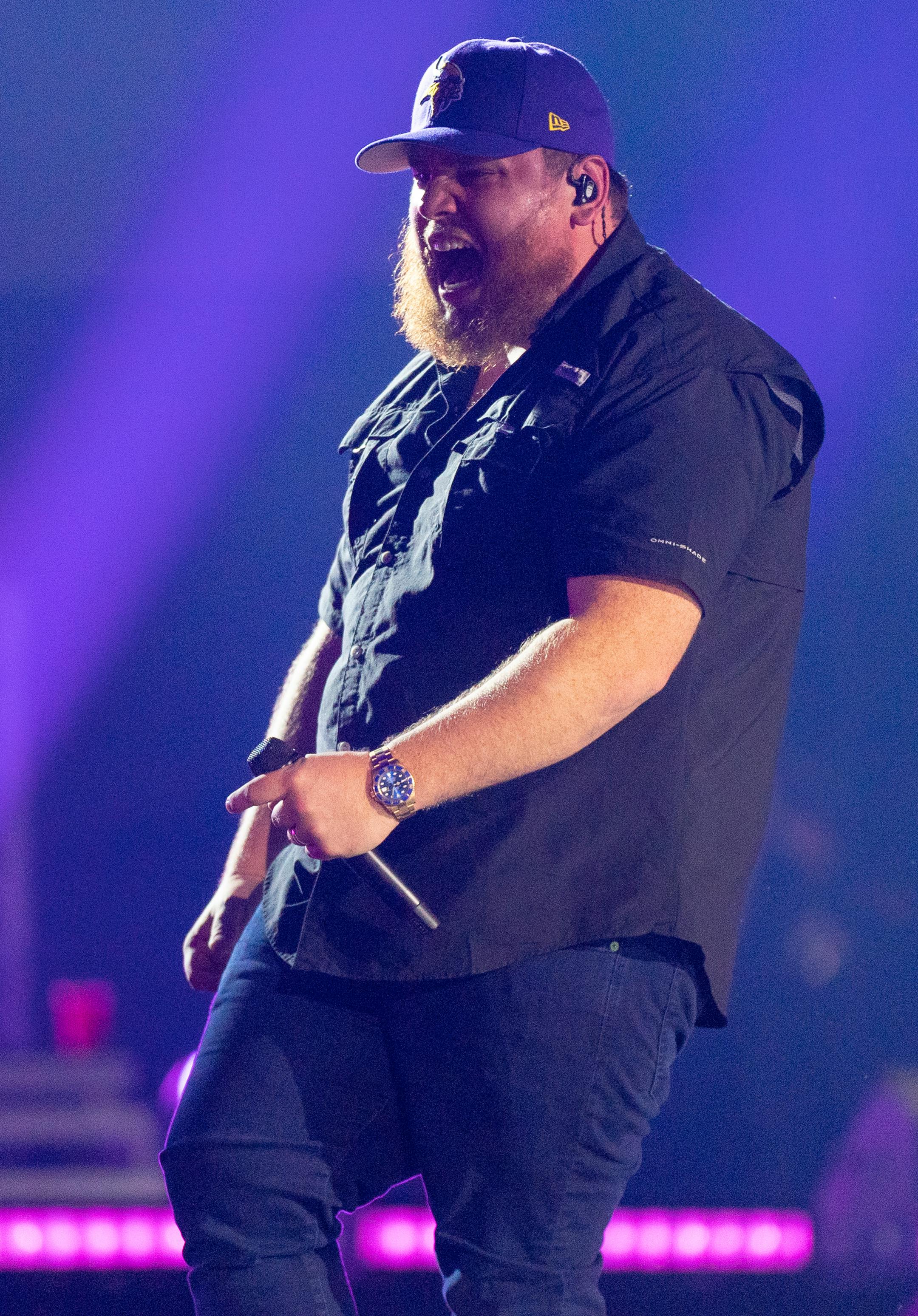 Luke Combs performs at U.S. Bank Stadium.