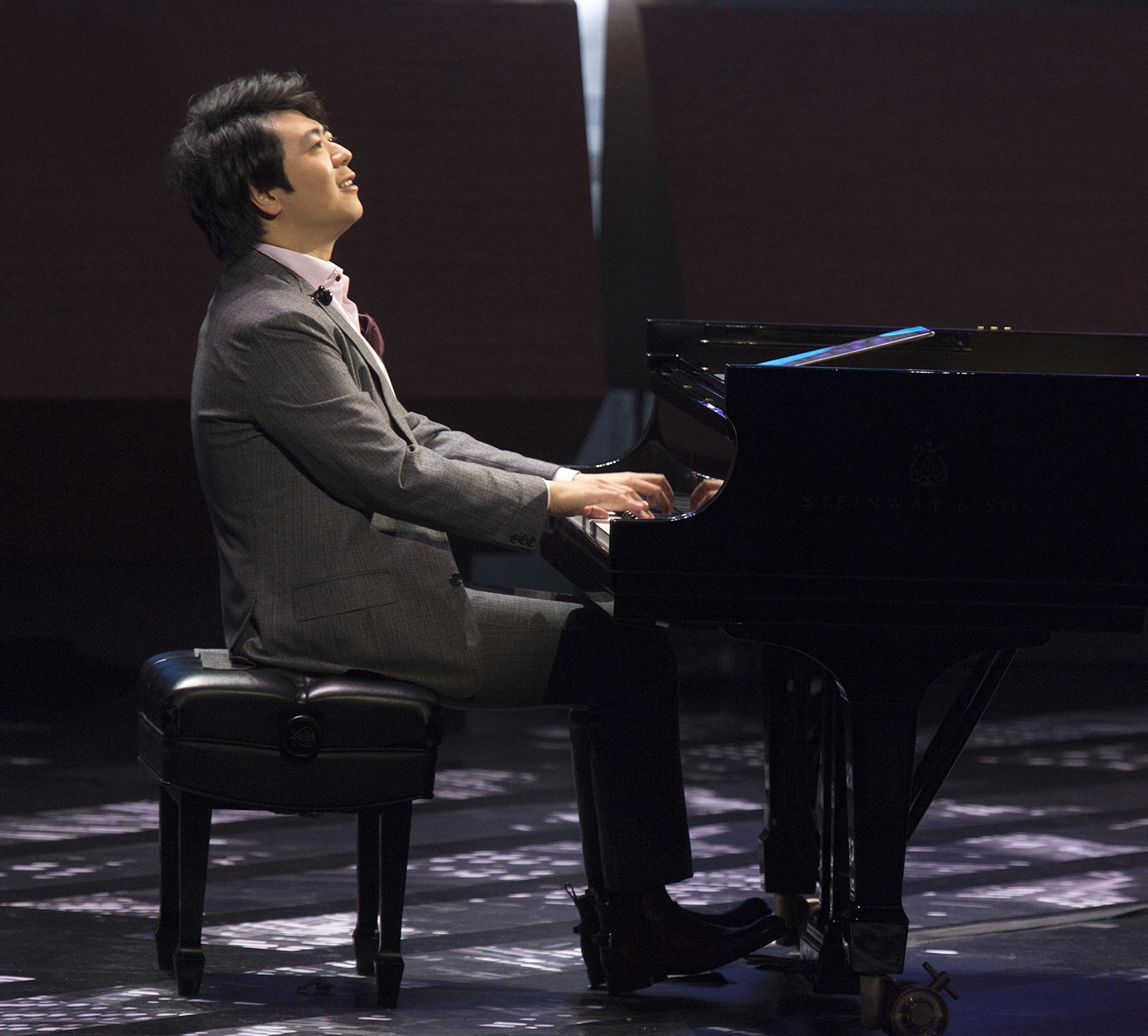 Photo: Lang Langís îNew York Rhapsodyî an intimate evening of duets with Rufus Wainwright, Suzanne Vega, Regina Spektor, Andra Day, Lindsey Stirling, Sean Jones, Jerry Douglas, Lisa Fischer, Kurt Elling;
presented by Live From Lincoln Center;
performance photographed: Tuesday, May 3, 2016; 8:00 PM at Rose Theater, Jazz at Lincoln Center; New York, NY. Photograph: © 2016 Richard Termine PHOTO CREDIT - Richard Termine