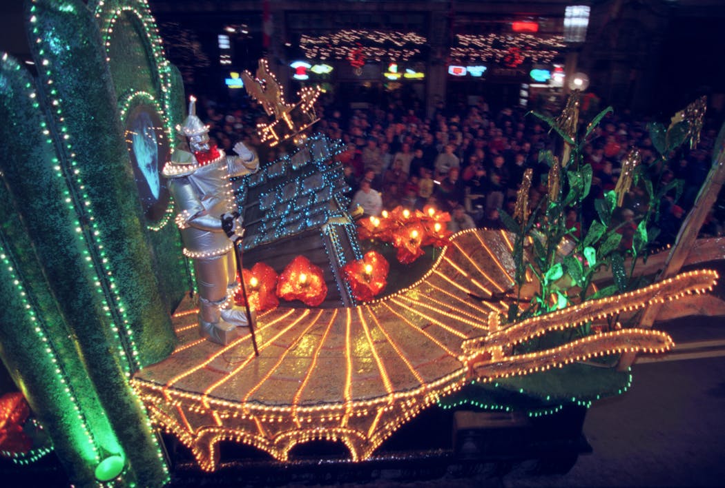 New to Holidazzle in 1998 was a “Wizard of Oz” float featuring a tin man, a yellow brick road and the image of a wizard.