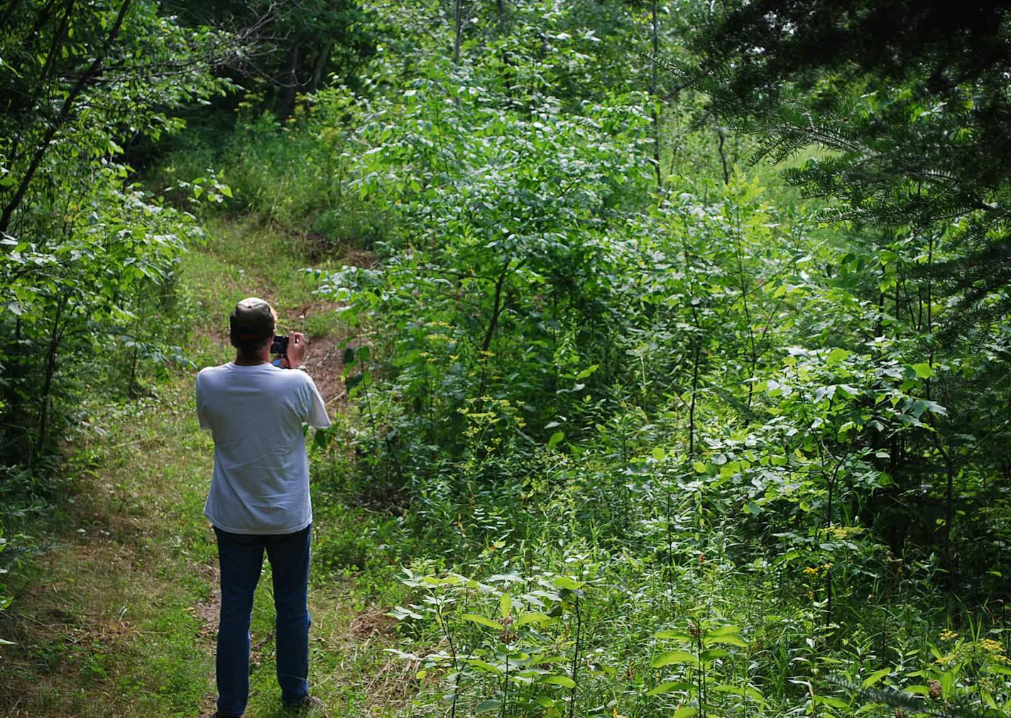 A recording error in a land sale more than 80 years ago has cut off public access to the Tilson Bay Hiking Trail, a popular trail overlooking Rainy Lake near International Falls.