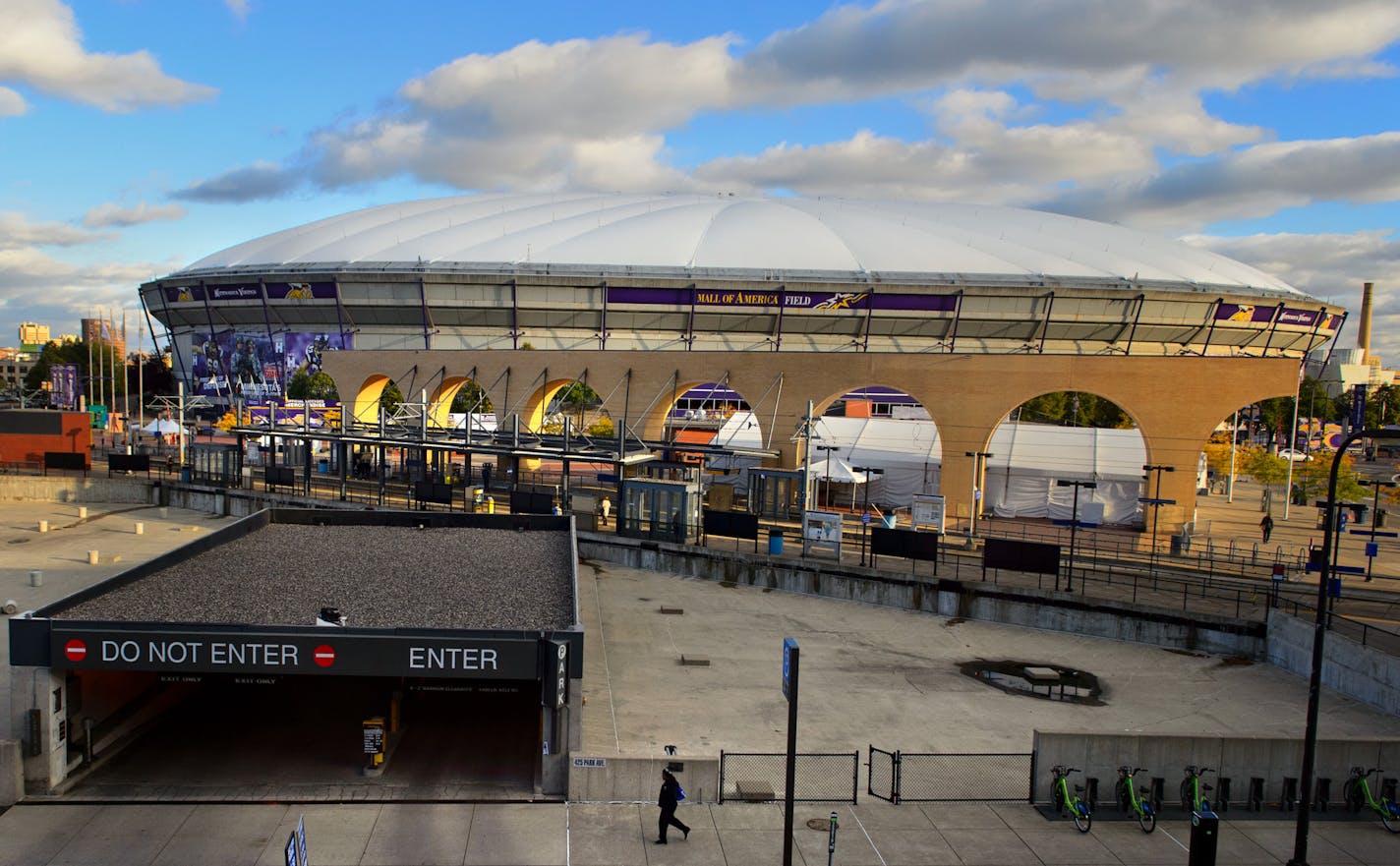 Stuck in the middle: The Downtown East plaza is popular with Vikings fans, but access to it could be denied if a land dispute isn&#x2019;t settled by Oct. 31. GLEN STUBBE &#x2022; Star Tribune